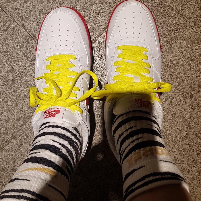 Nike Air Force 1 Low White Red Midsole 착용 스타일 - 4