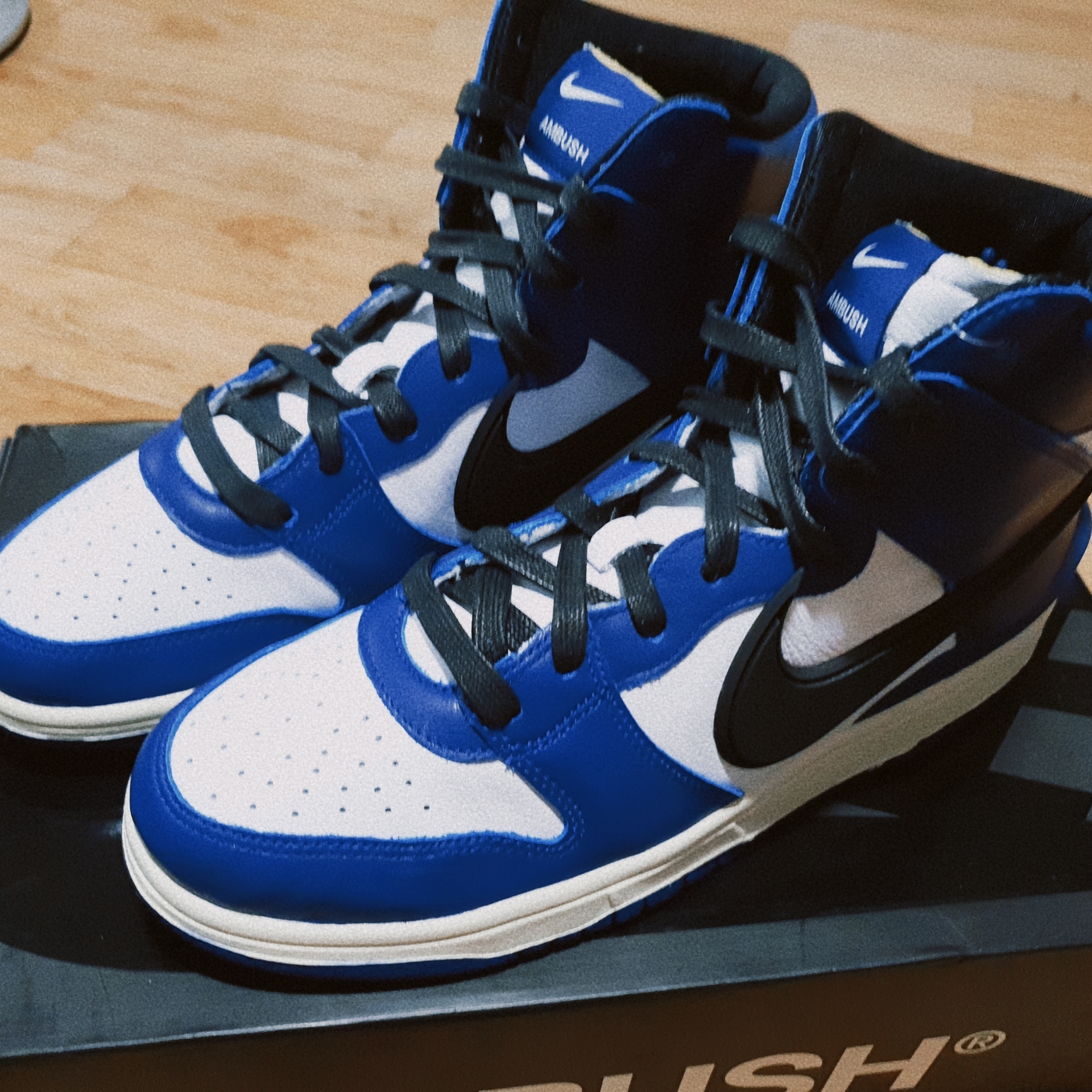 Nike x Ambush Dunk High Deep Royal Blue 착용 스타일 - 3