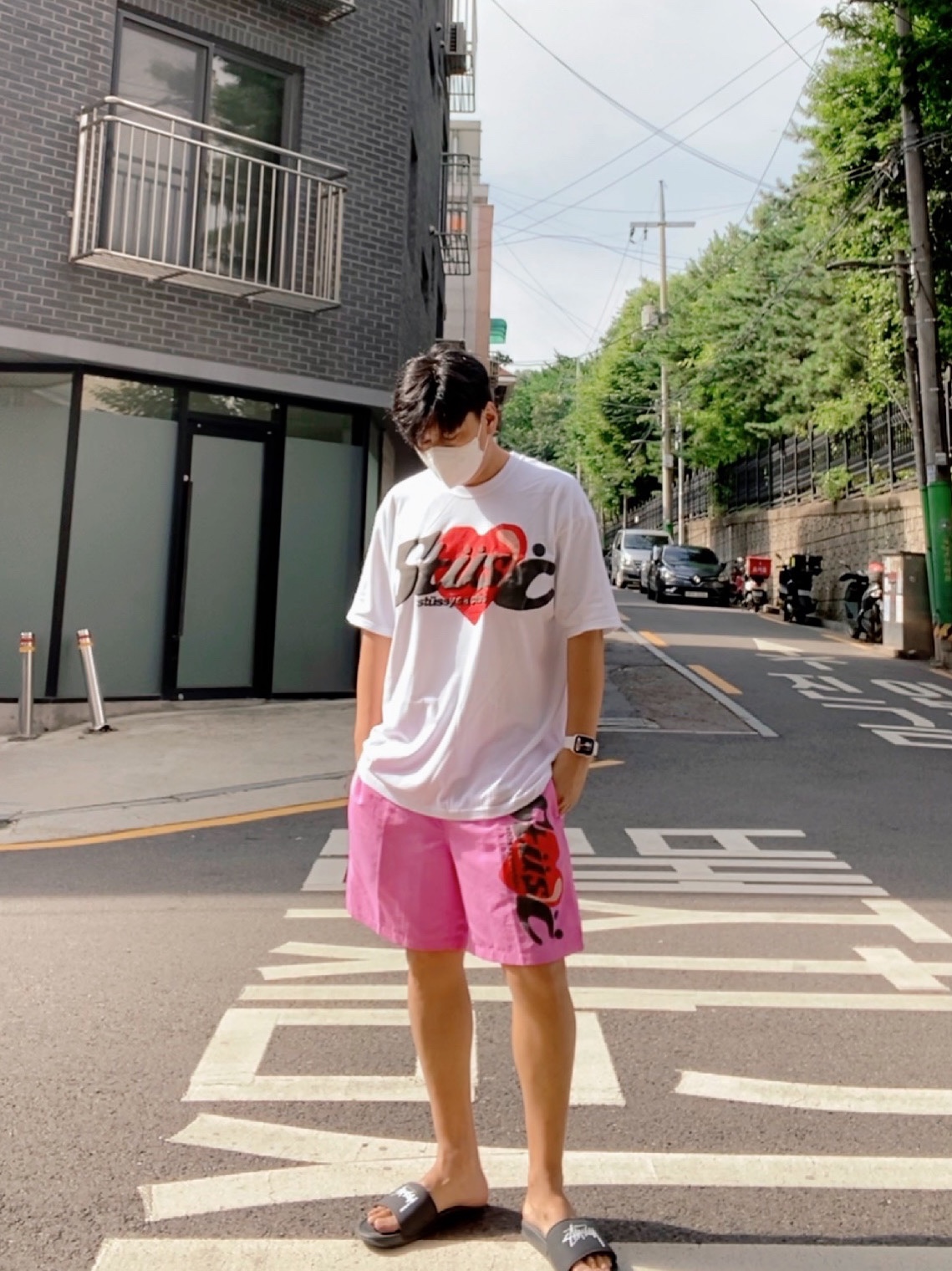 Stussy x Cactus Plant Flea Market Heart T-Shirt, Stussy x Cactus Plant Flea Market Shorts Pink 착용 스타일
