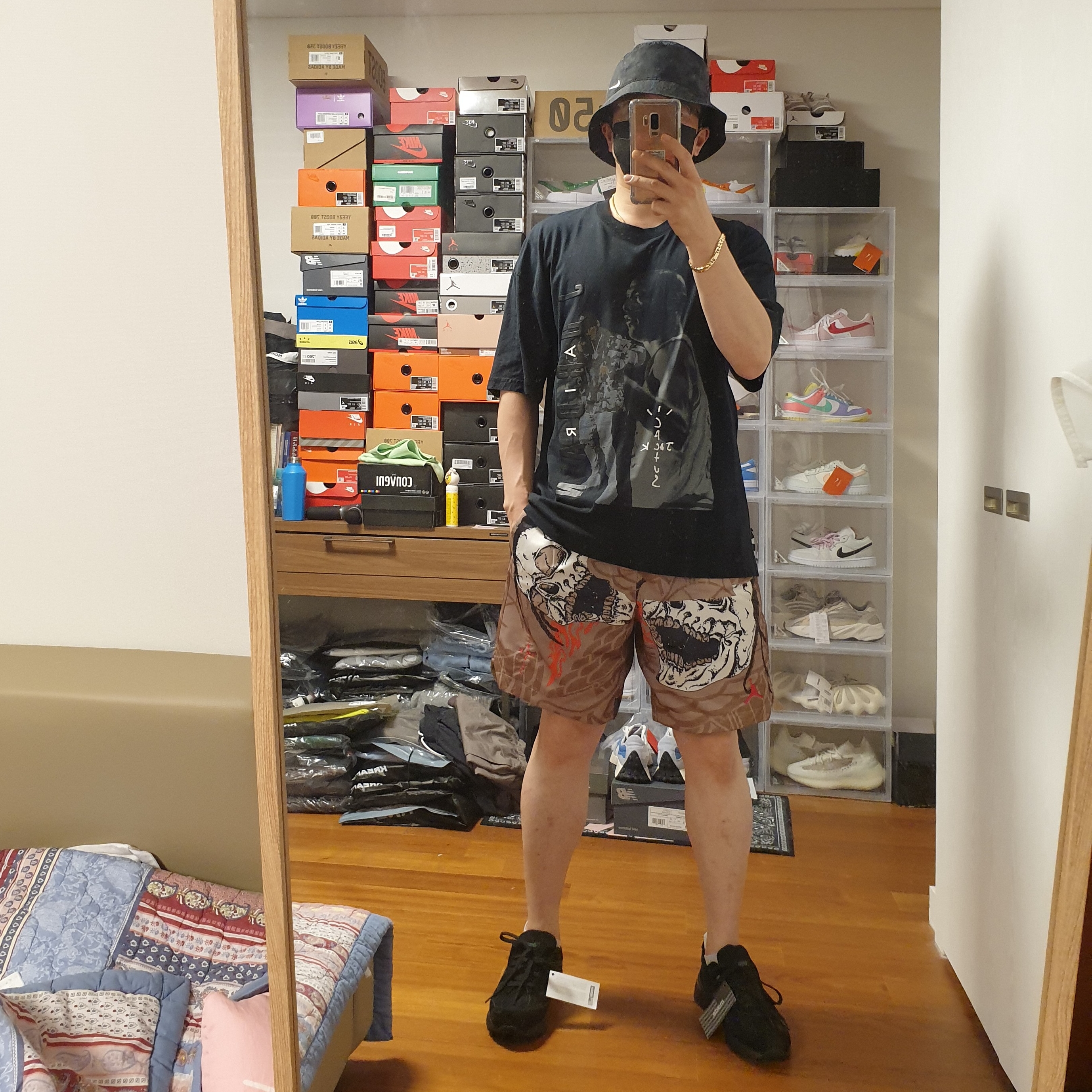 Jordan x Travis Scott Pool Shorts - Asia, Jordan x Travis Scott T-Shirt 착용 스타일 - 2