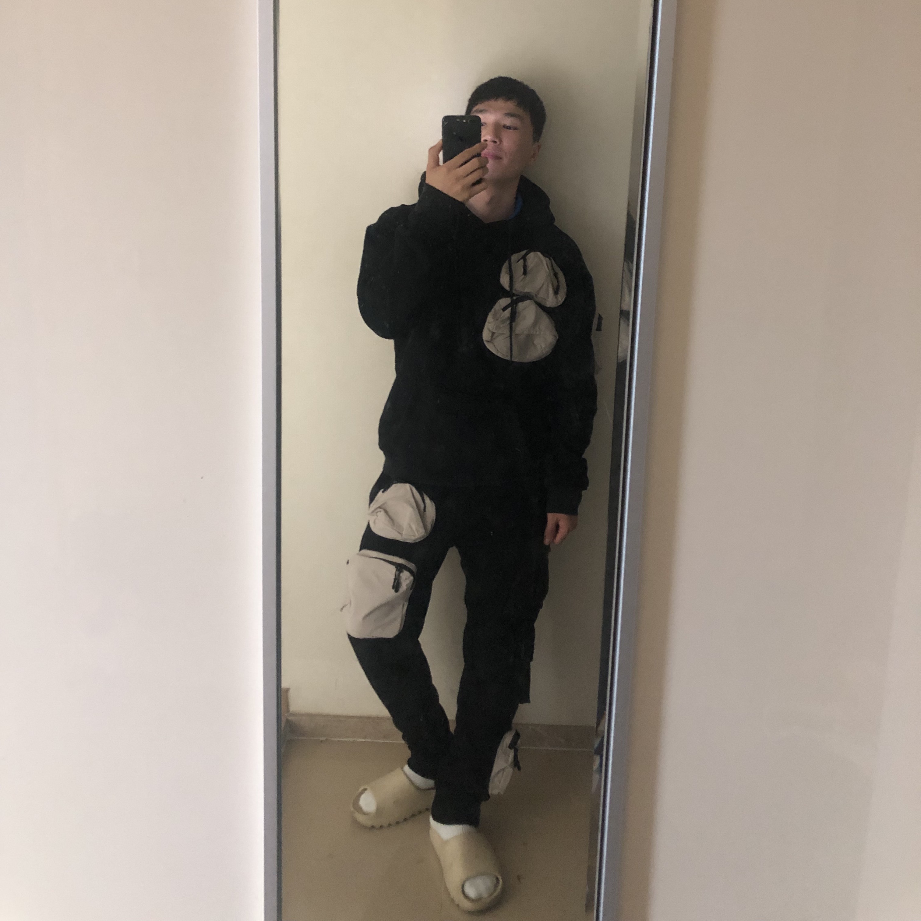 Nike x Travis Scott NRG AG Utility Sweatpants Black, Nike x Travis Scott NRG AG Utility Hoodie Black 착용 스타일