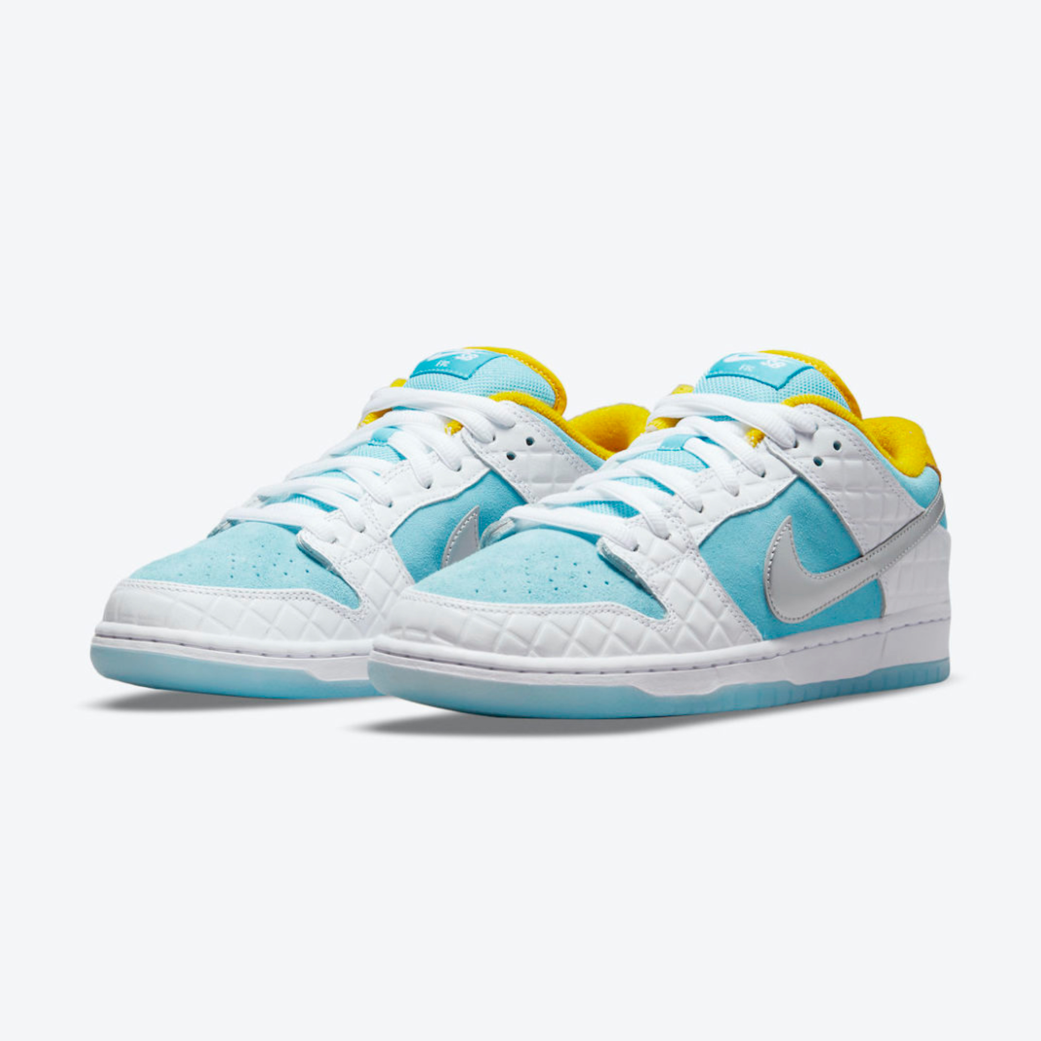 Nike x FTC Dunk SB Low Finally 착용 스타일 - 2