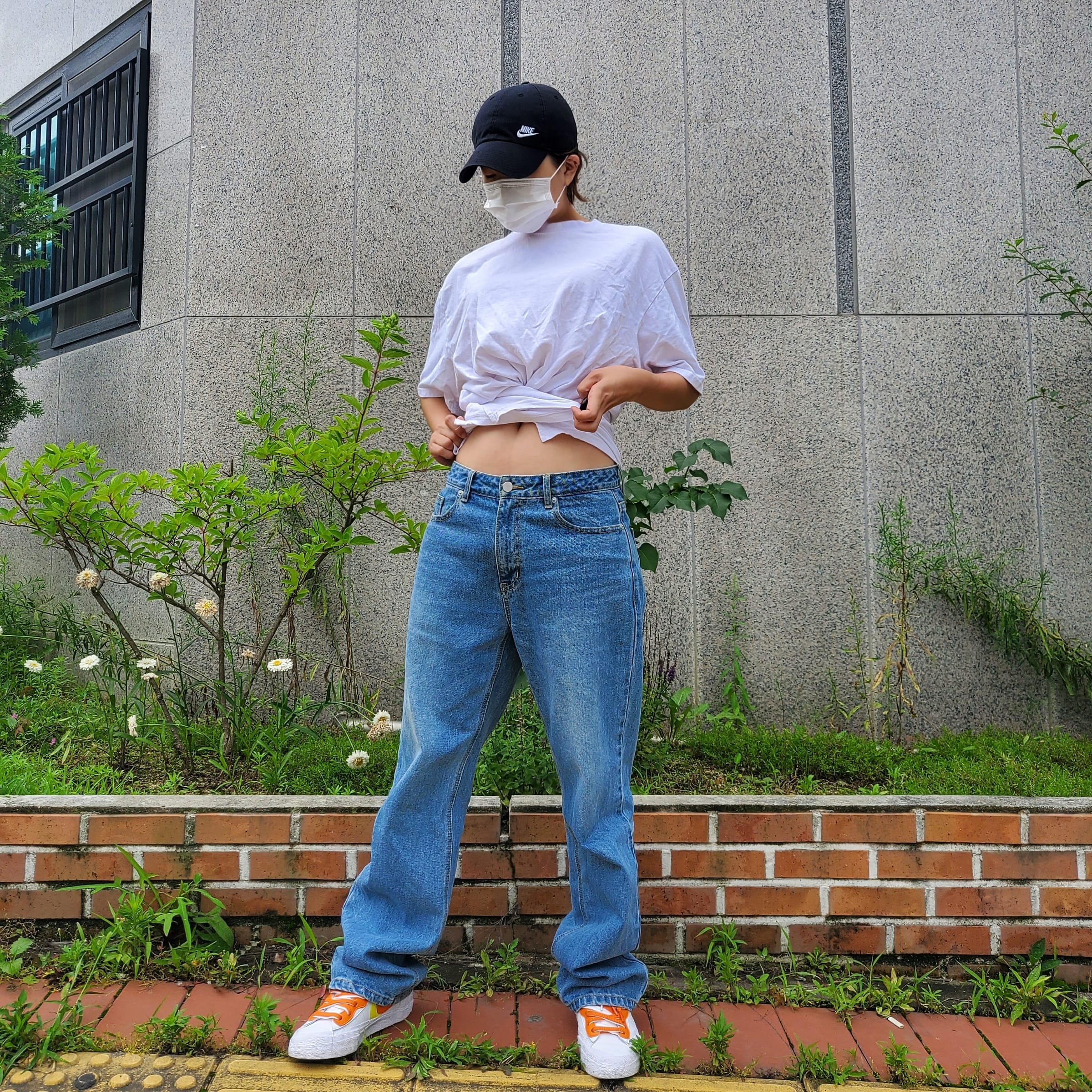 Nike x Sacai Blazer Low Magma Orange 착용 스타일