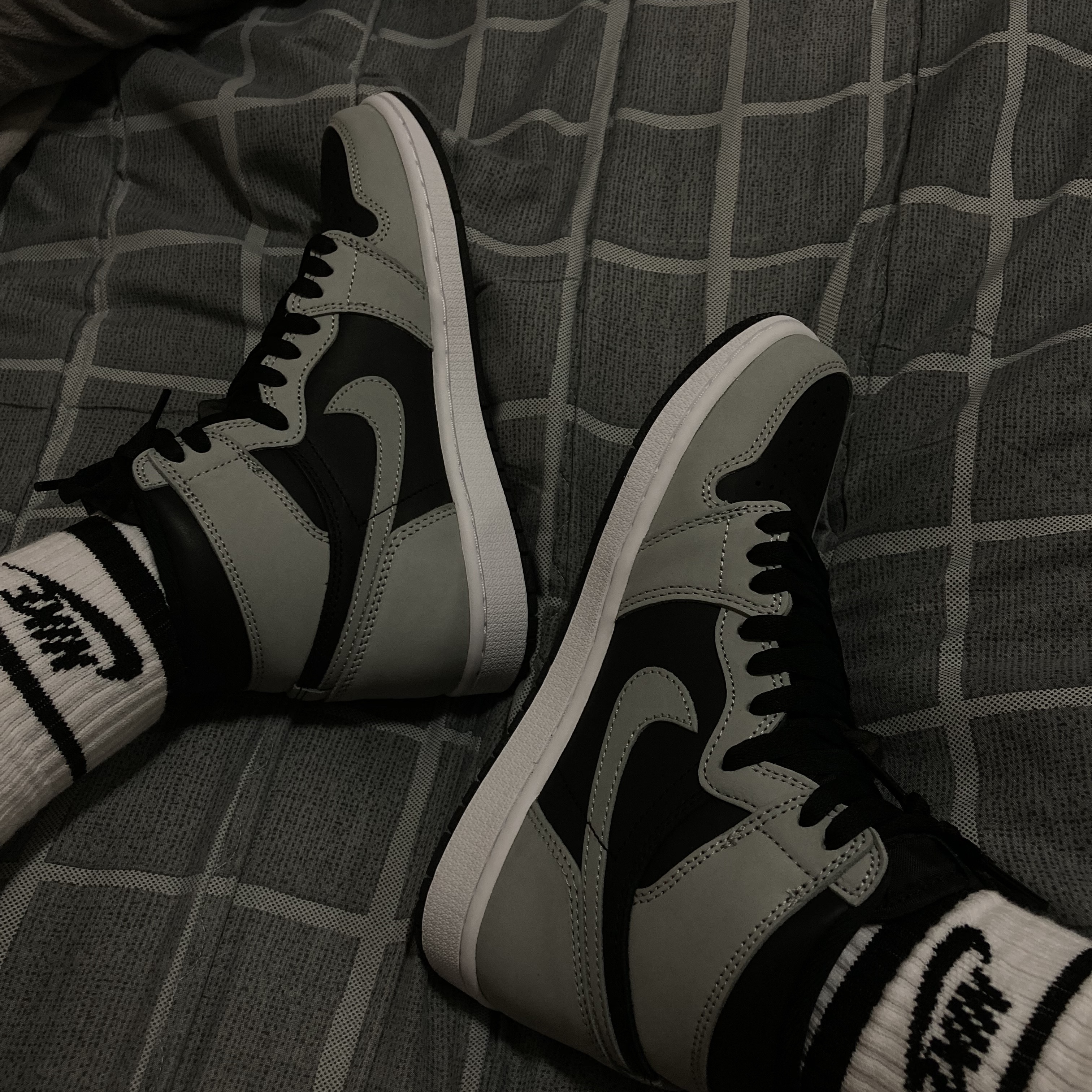 Jordan 1 Retro High OG Shadow 2.0 착용 스타일 - 1