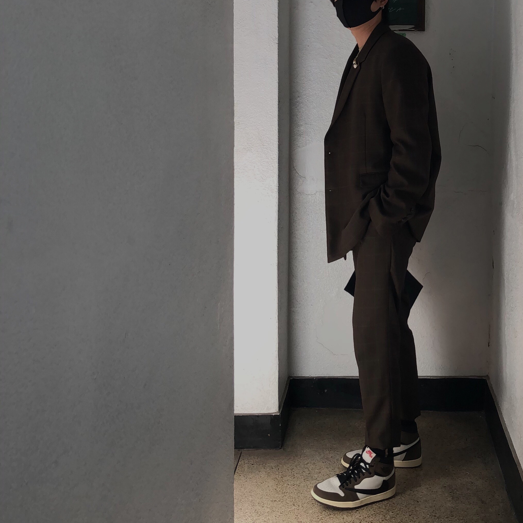 Jordan 1 x Travis Scott Retro High OG SP Mocha 착용 스타일