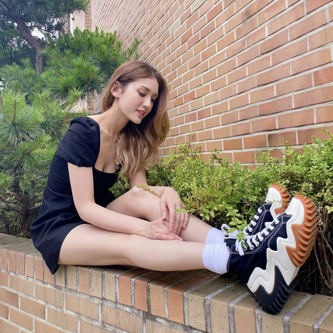 Converse Run Star Motion High Black 착용 스타일 - 4