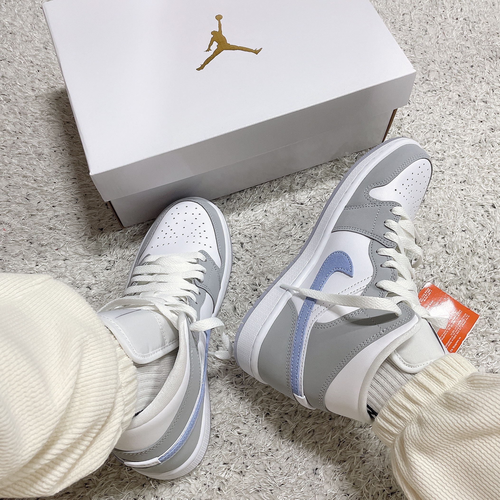 (W) Jordan 1 Mid Wolf Grey 착용 스타일