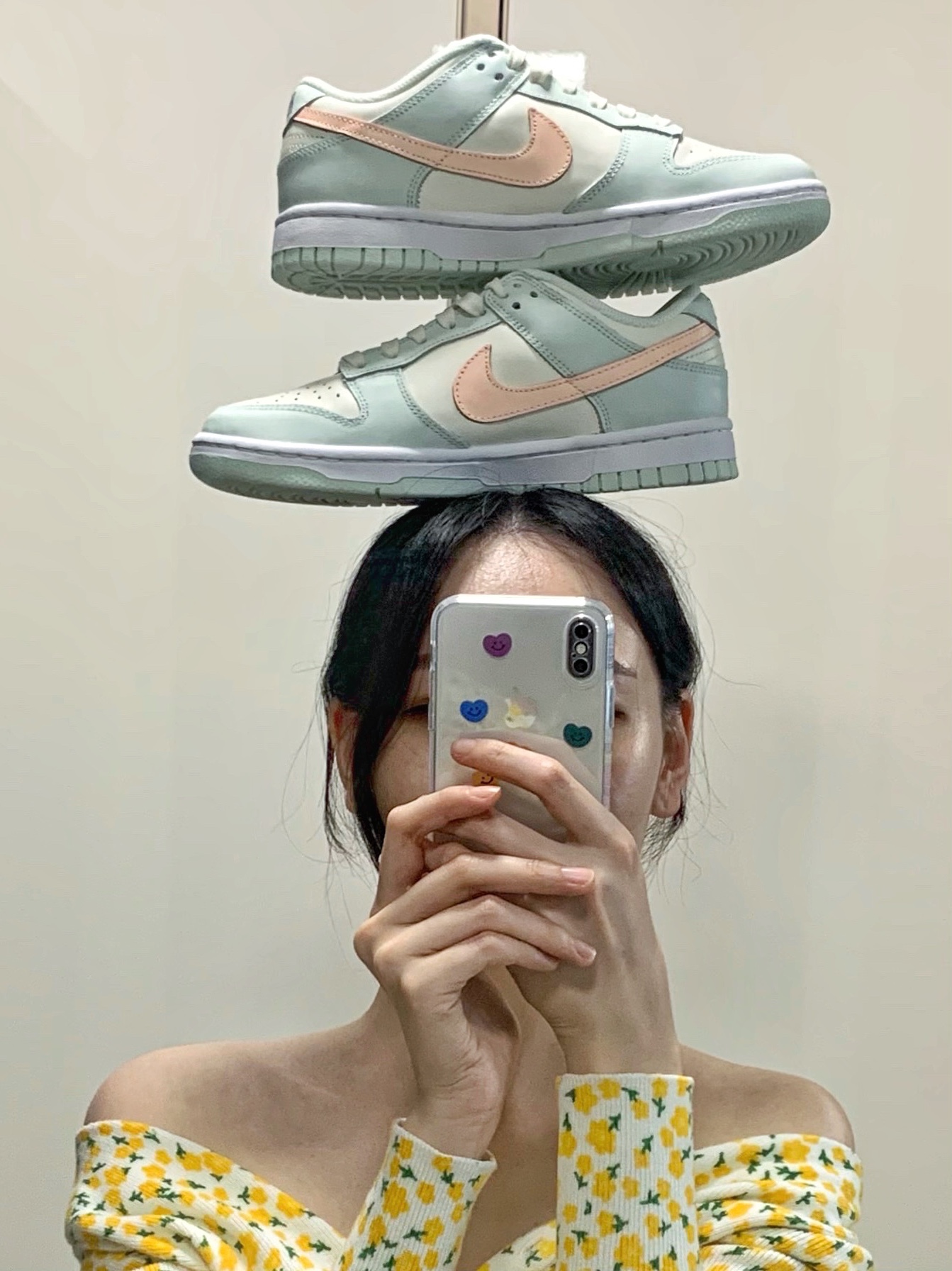 (W) Nike Dunk Low Barely Green 착용 스타일