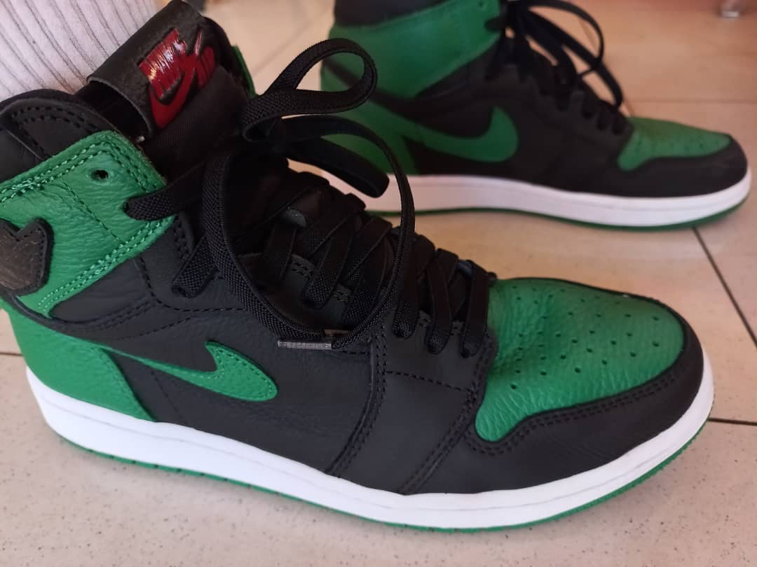 Jordan 1 Retro High OG Pine Green Black 착용 스타일 - 1