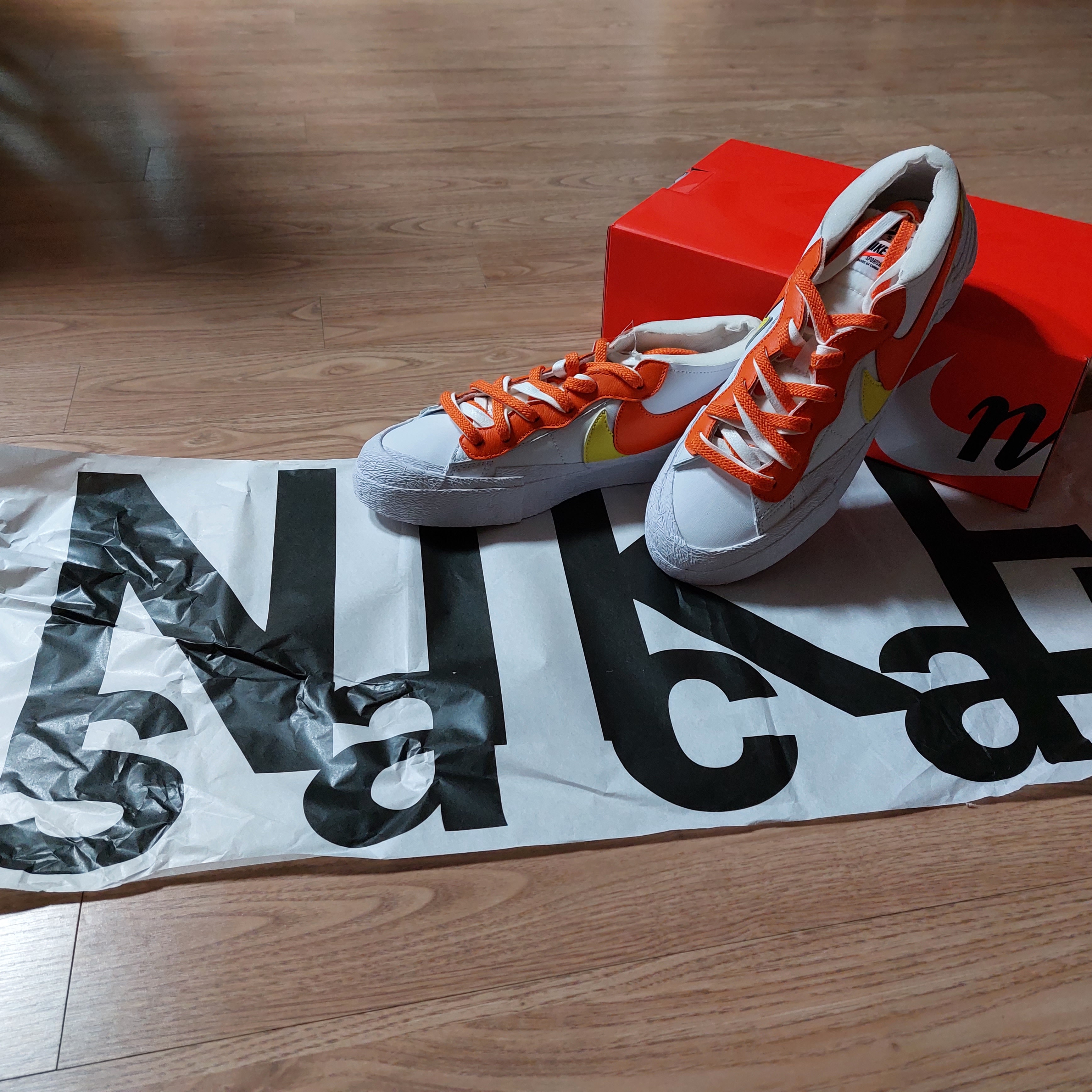 Nike x Sacai Blazer Low Magma Orange 착용 스타일
