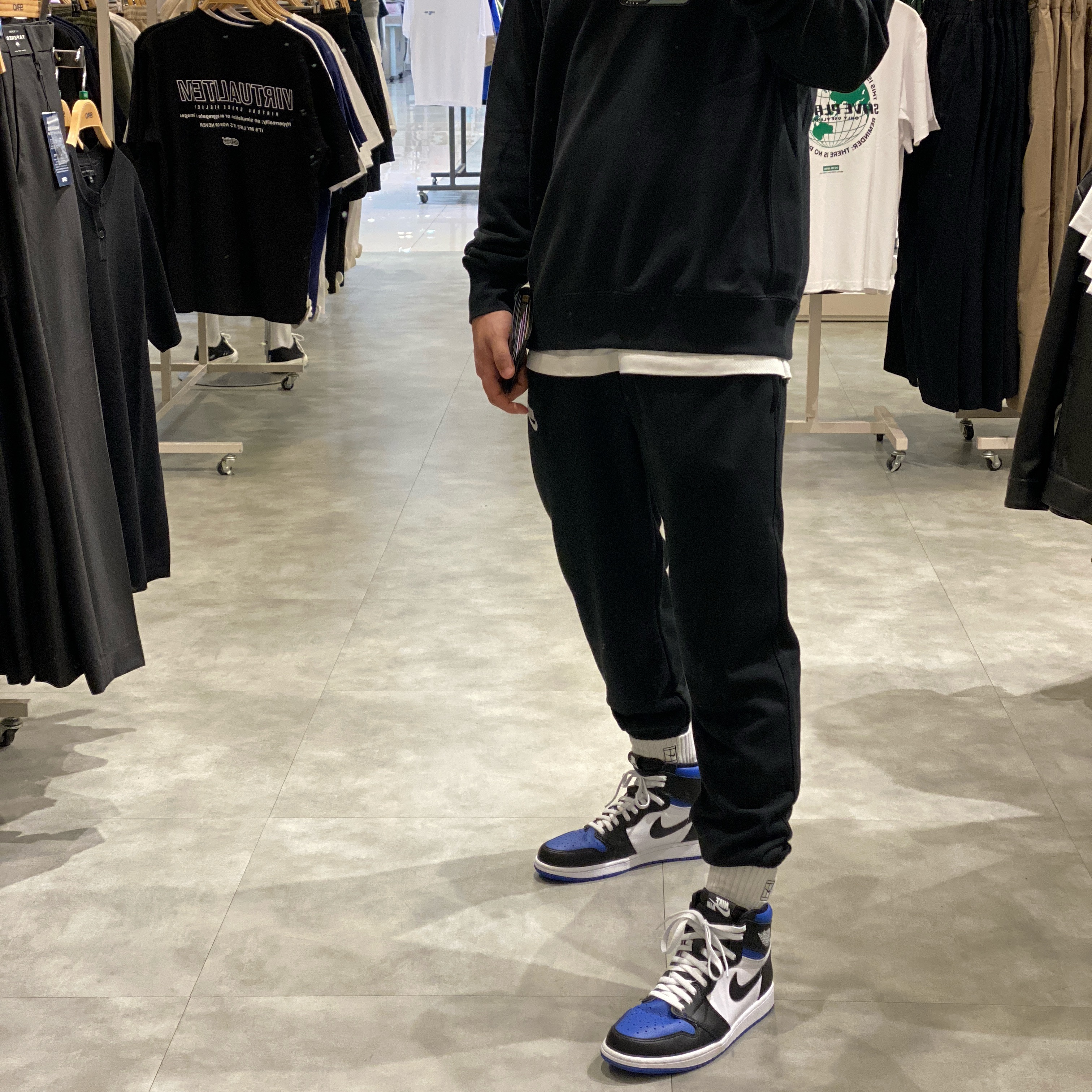 Jordan 1 Retro High OG Royal Toe 착용 스타일 - 3