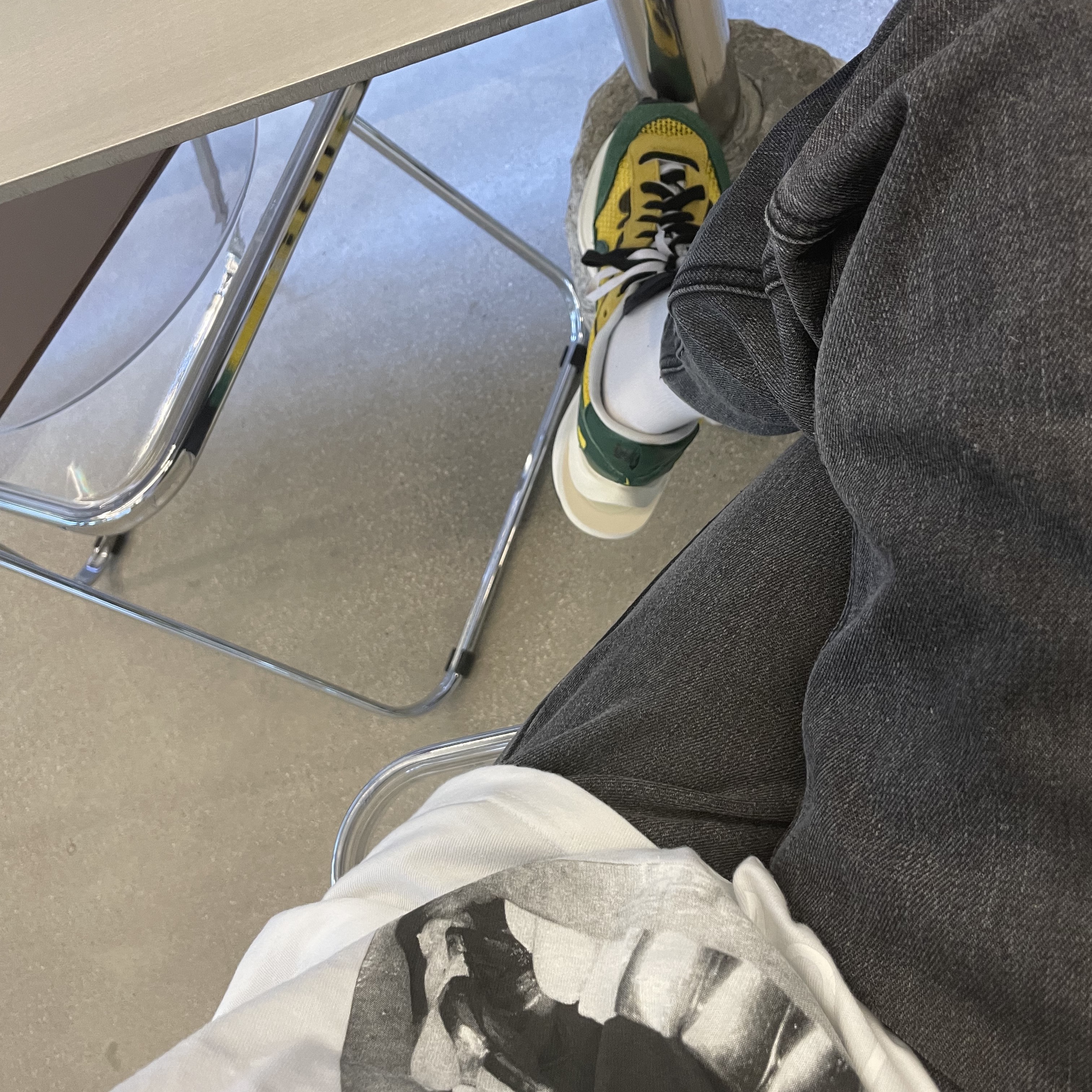 Nike x Sacai VaporWaffle Tour Yellow & Gorge Green Sail, Stussy x Rick Owens 40 WT T-Shirt 착용 스타일