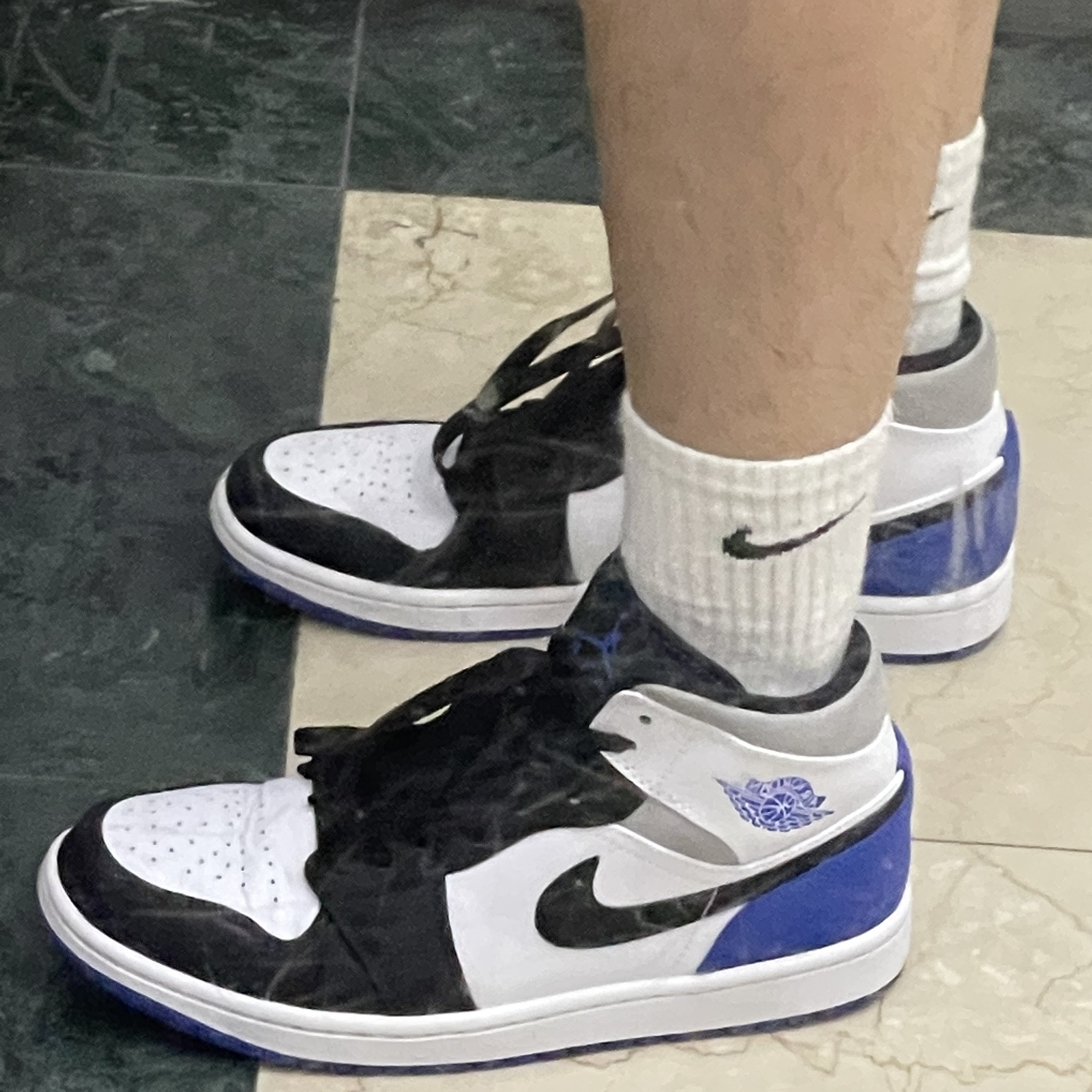 Jordan 1 Retro High OG Black Mocha, Jordan 1 Retro High OG Defiant SB LA to Chicago 착용 스타일 - 1