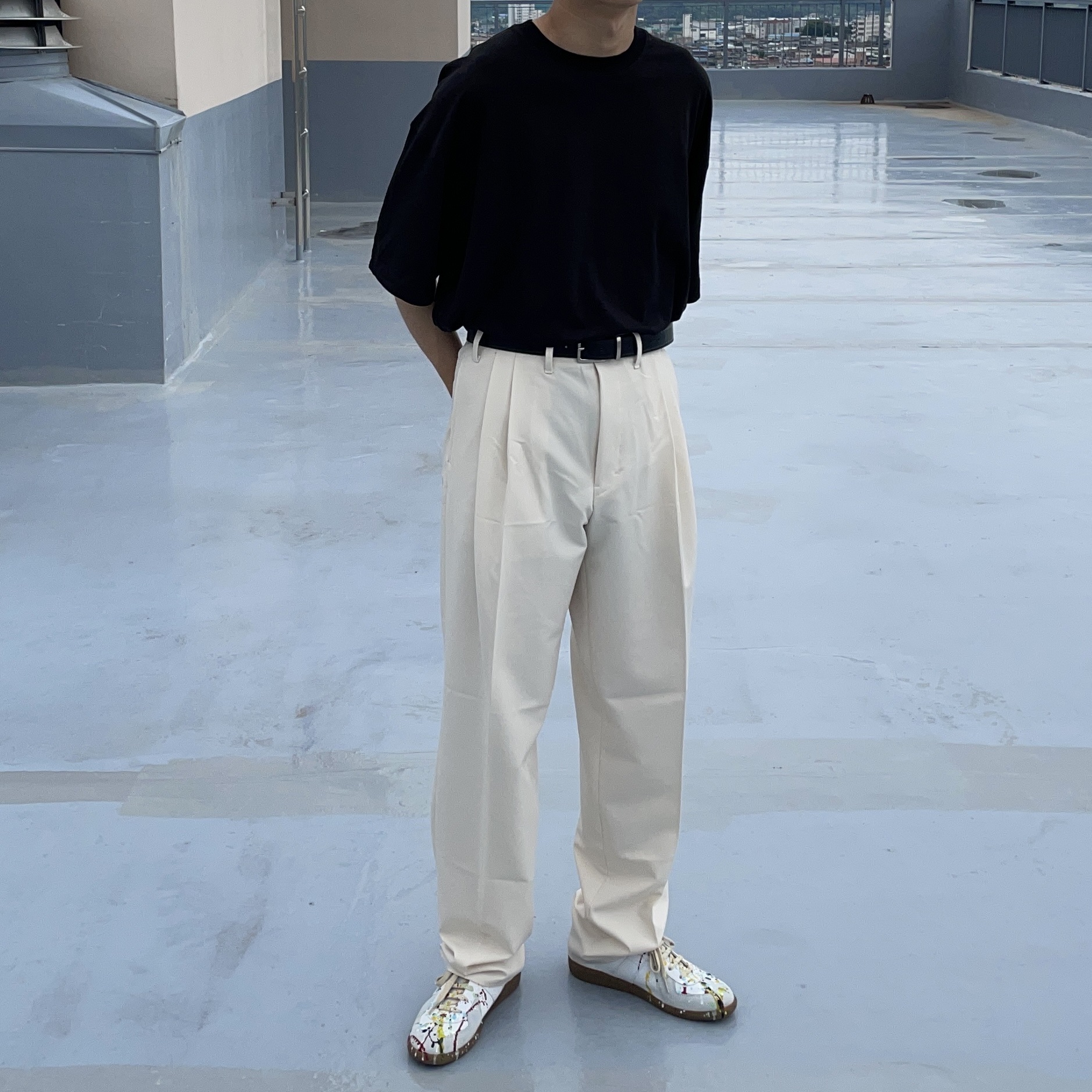 Maison Margiela Replica Paint Drop Sneakers 착용 스타일