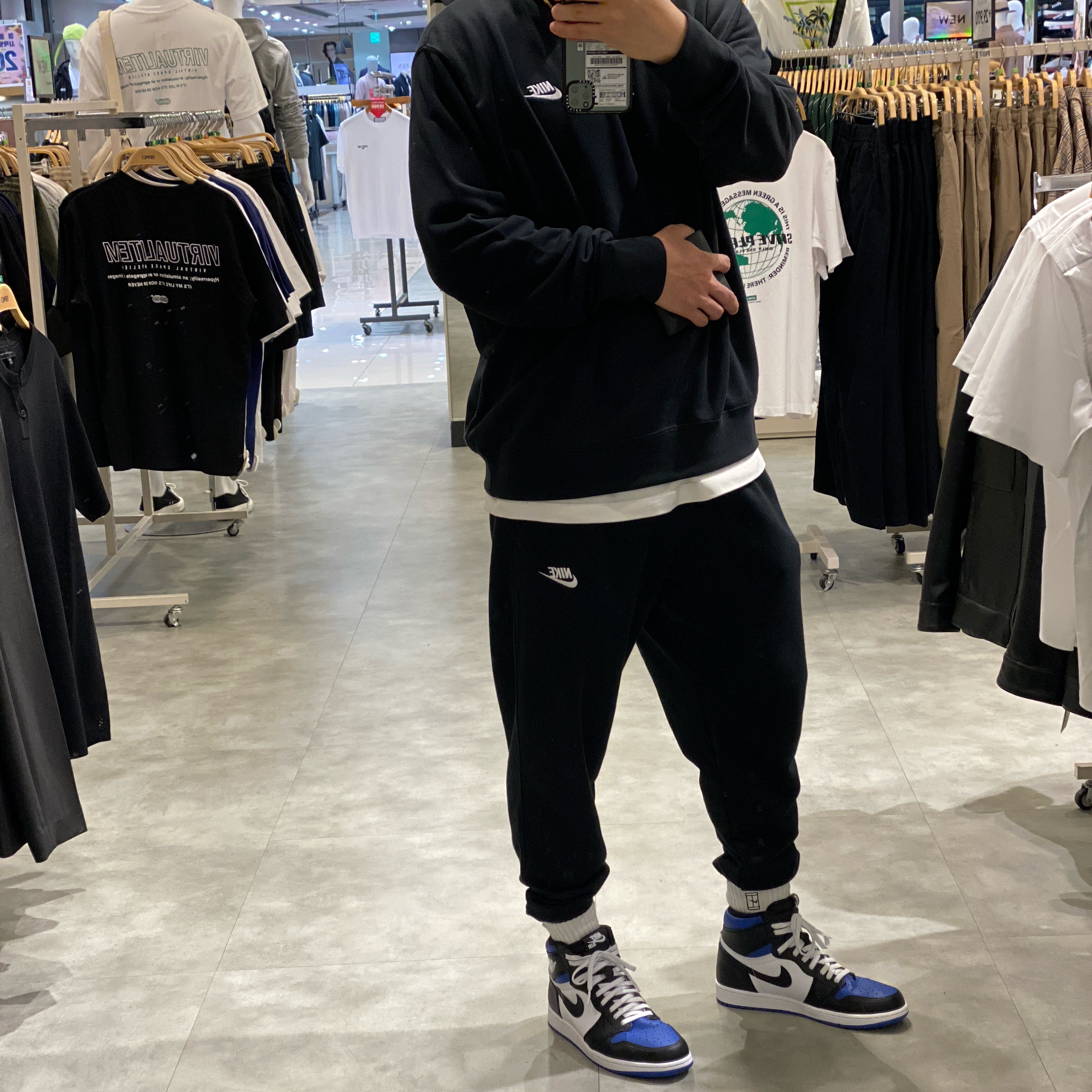 Jordan 1 Retro High OG Royal Toe 착용 스타일 - 2