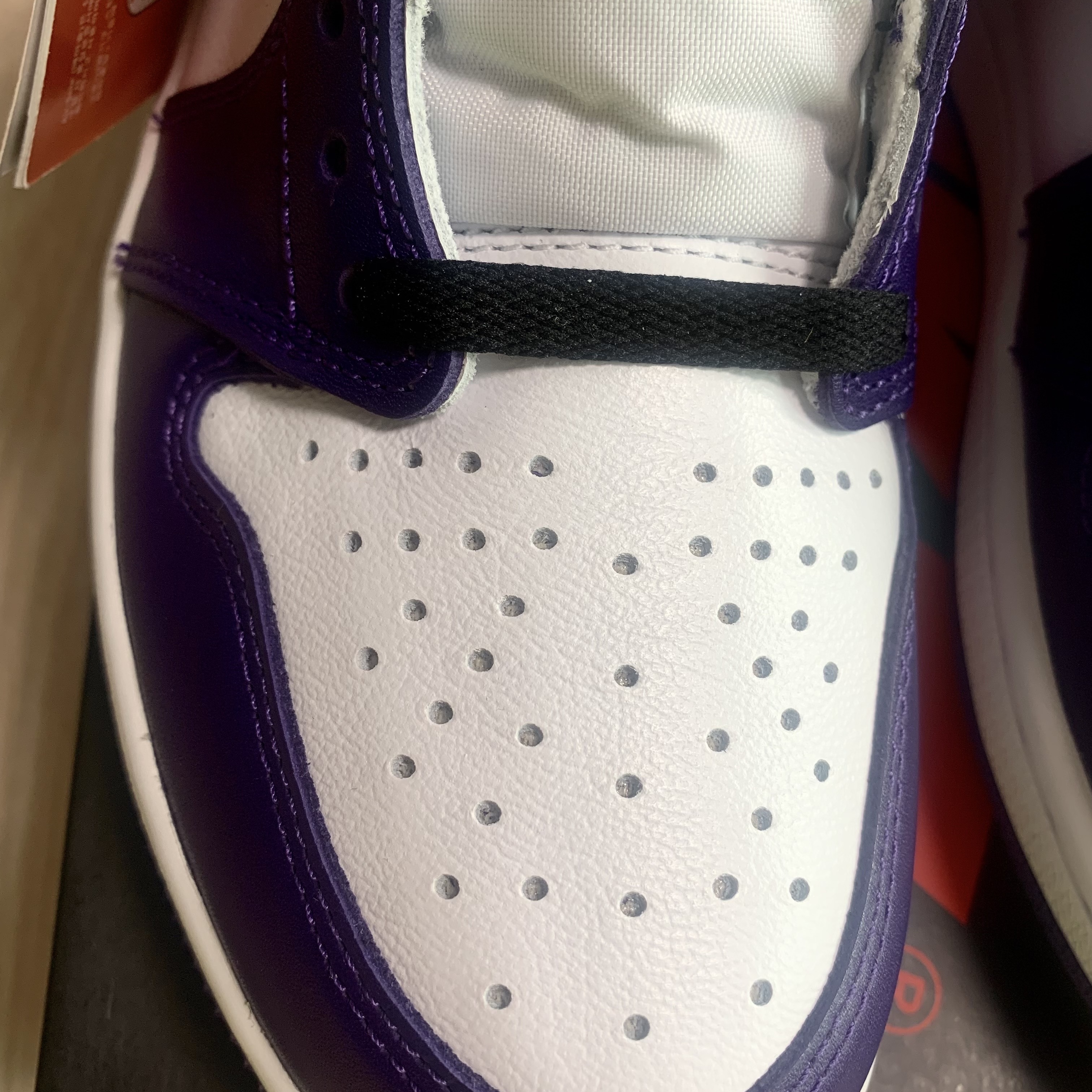 Jordan 1 Retro High OG Court Purple 2020 착용 스타일 - 4