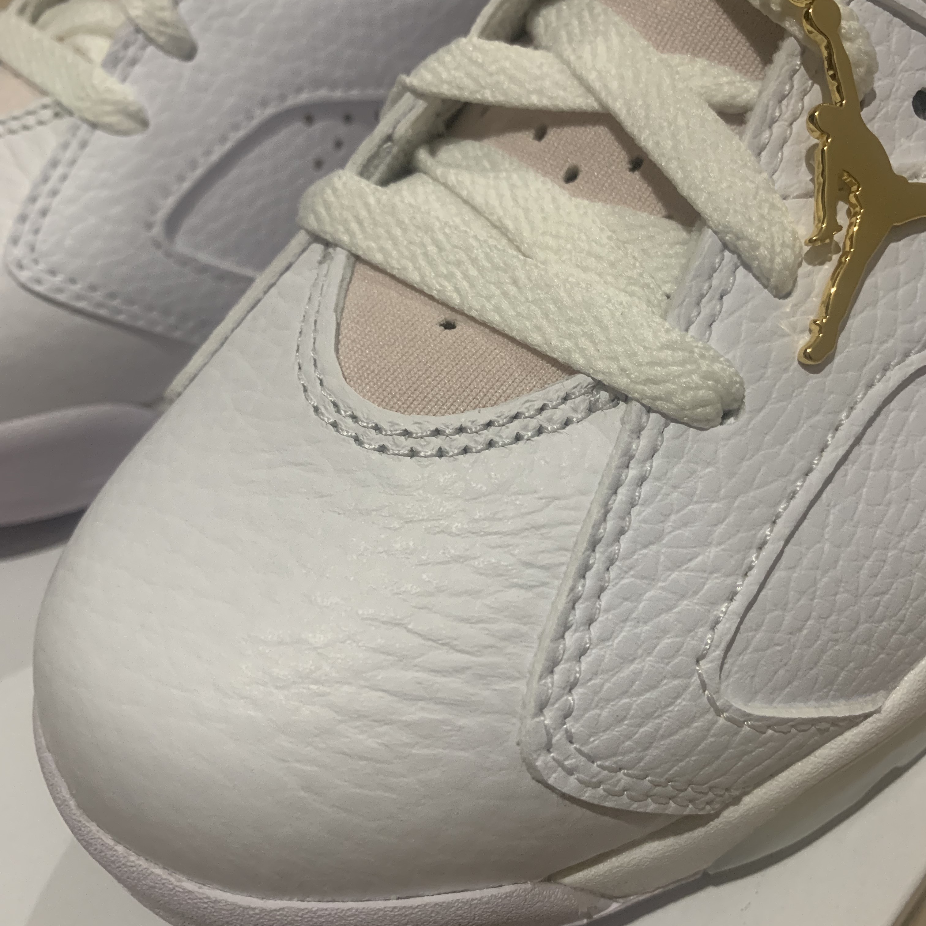 (W) Jordan 6 Retro Gold Hoops 착용 스타일 - 2