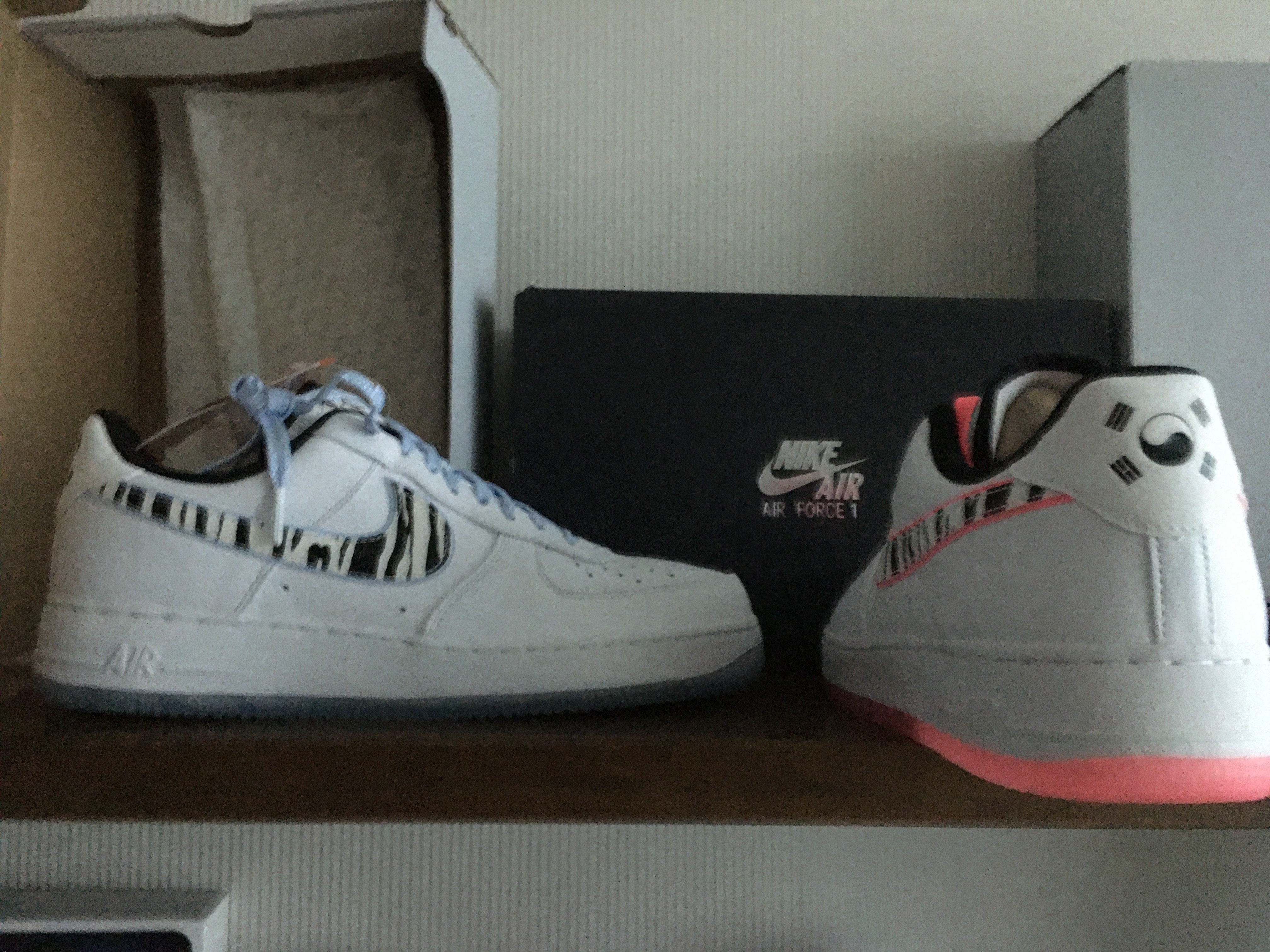 Nike Air Force 1 Low White Tiger South Korea 2020 착용 스타일 - 2