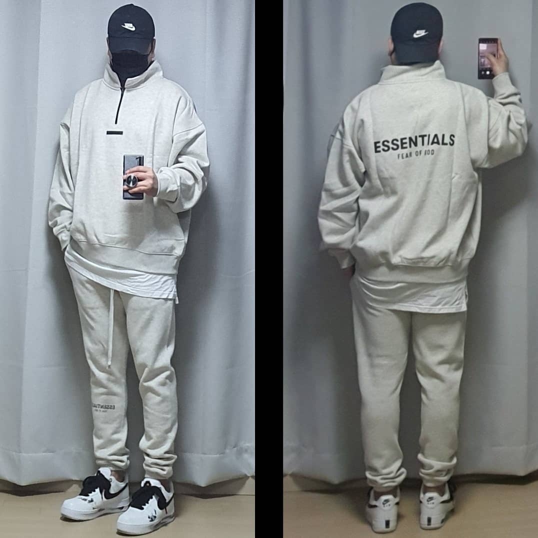 Essentials Mockneck Half-Zip Oatmeal - 21SS, Essentials Sweatpants Oatmeal/Oatmeal Heather/Light Heather Oatmeal 2020 착용 스타일 - 1