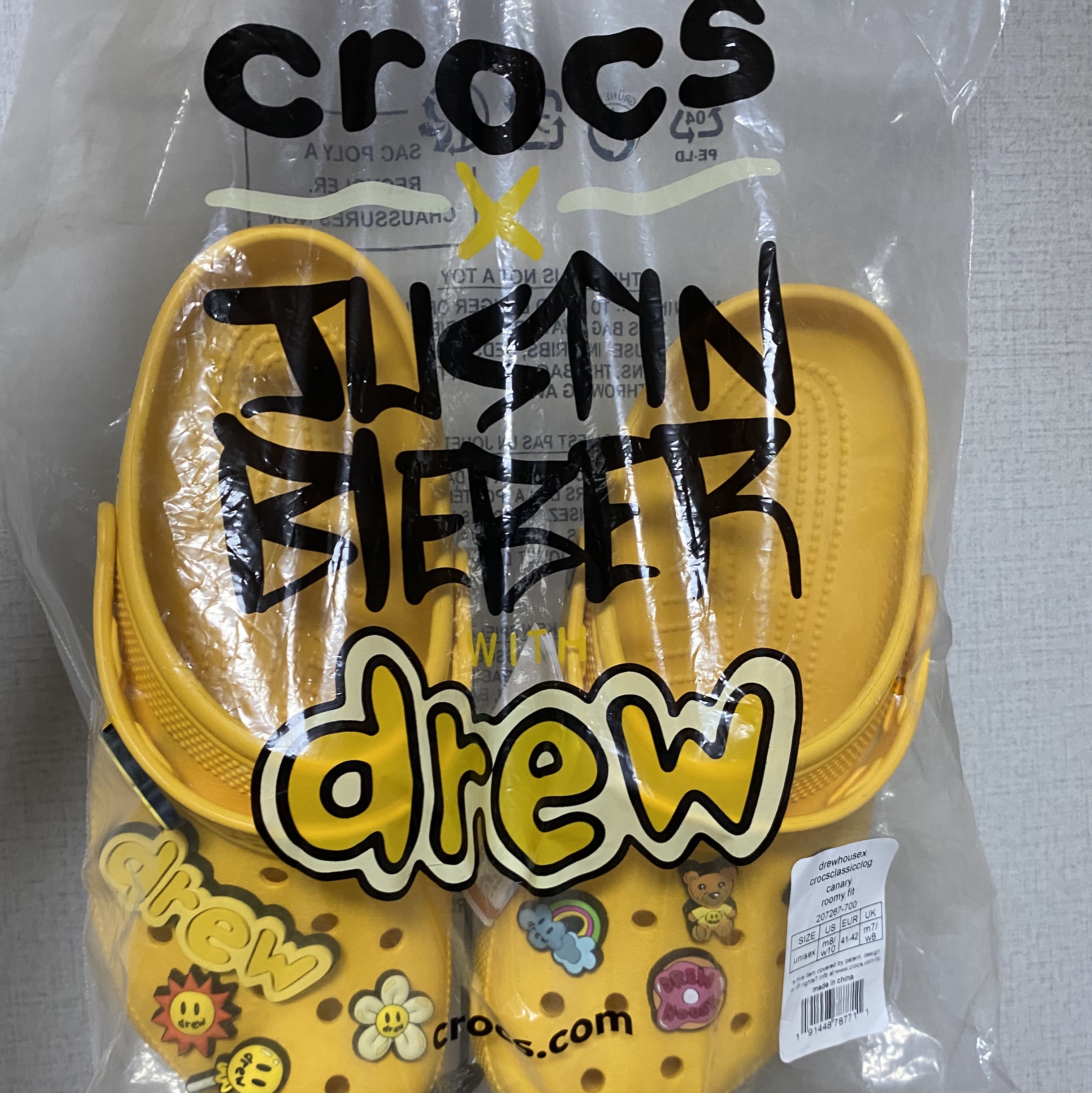Crocs x Justin Bieber x Drew Classic Clog Canary 착용 스타일 - 1