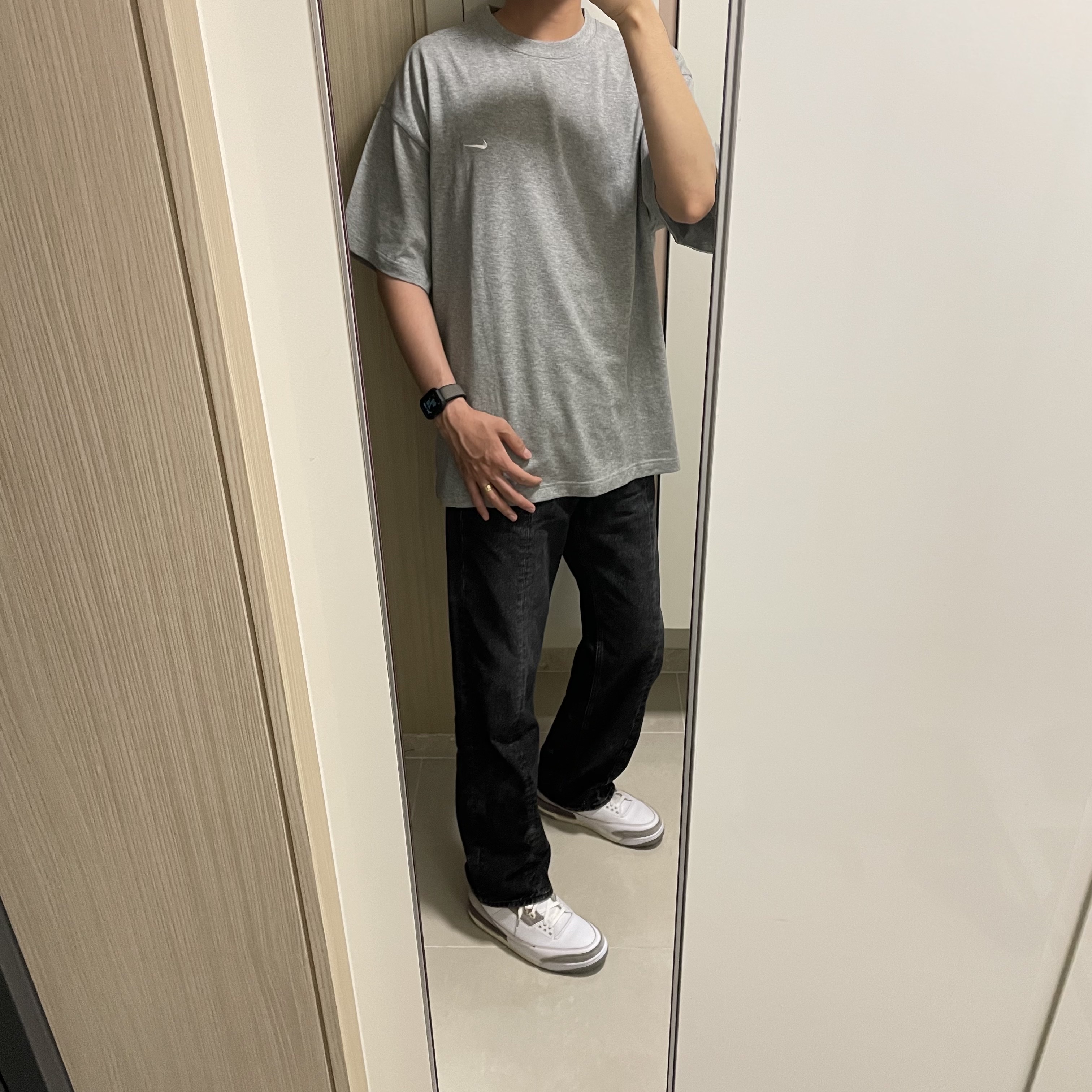 (W) Jordan 3 x A Ma Maniere Retro SP, Nike NRG Solo Swoosh T-Shirt Dark Grey Heather - US/EU 착용 스타일