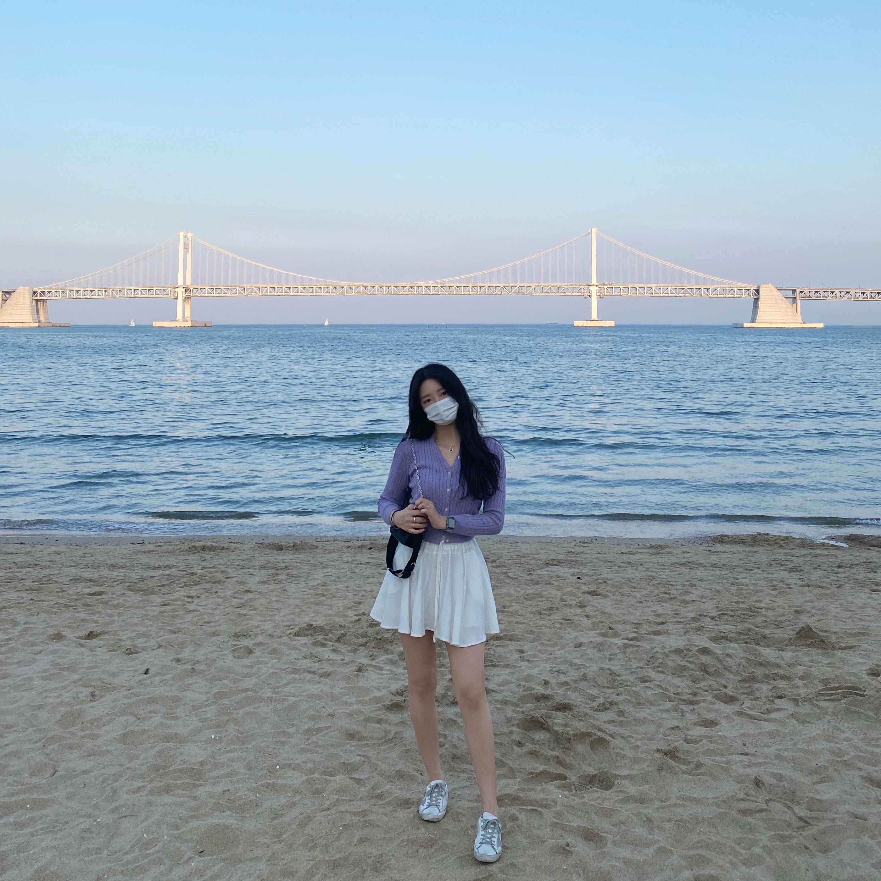 (W) Golden Goose Superstar White Silver Heel Tab Sneakers 착용 스타일