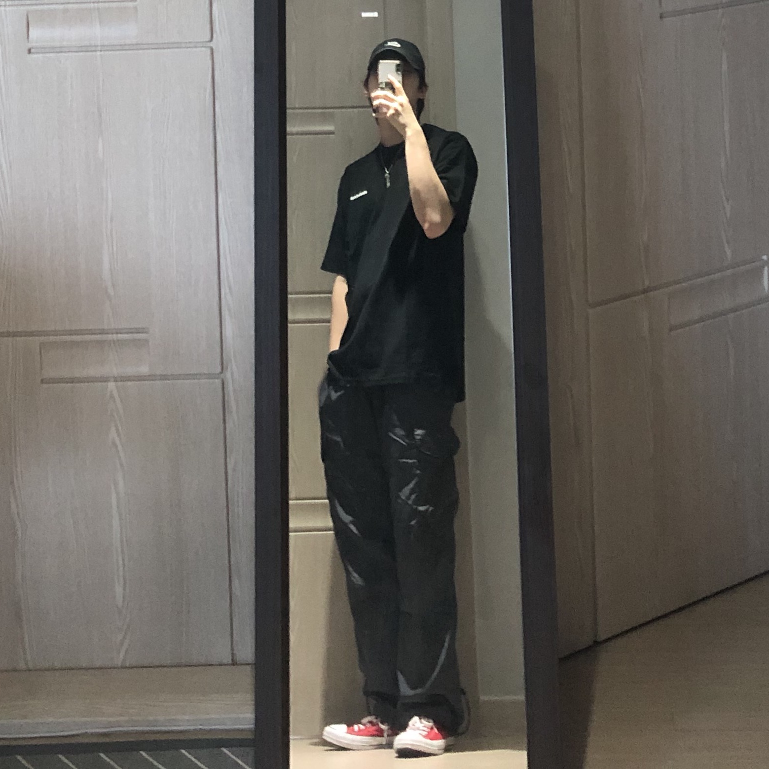 Converse Chuck 70 High Enamel Red 착용 스타일