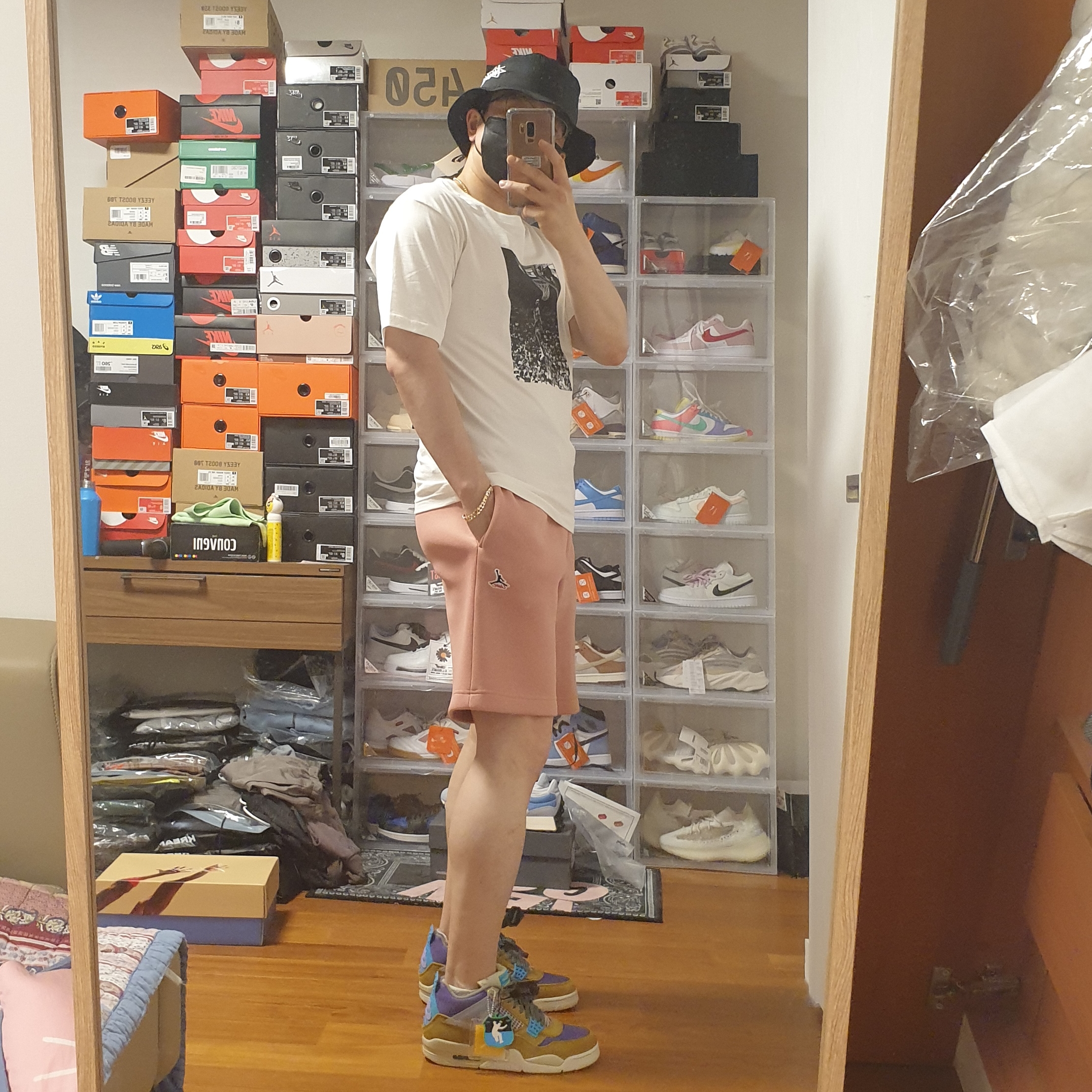 Jordan 4 x Union Retro SP Desert Moss, Jordan x Union Reverse Dunk T-Shirt White 착용 스타일 - 3