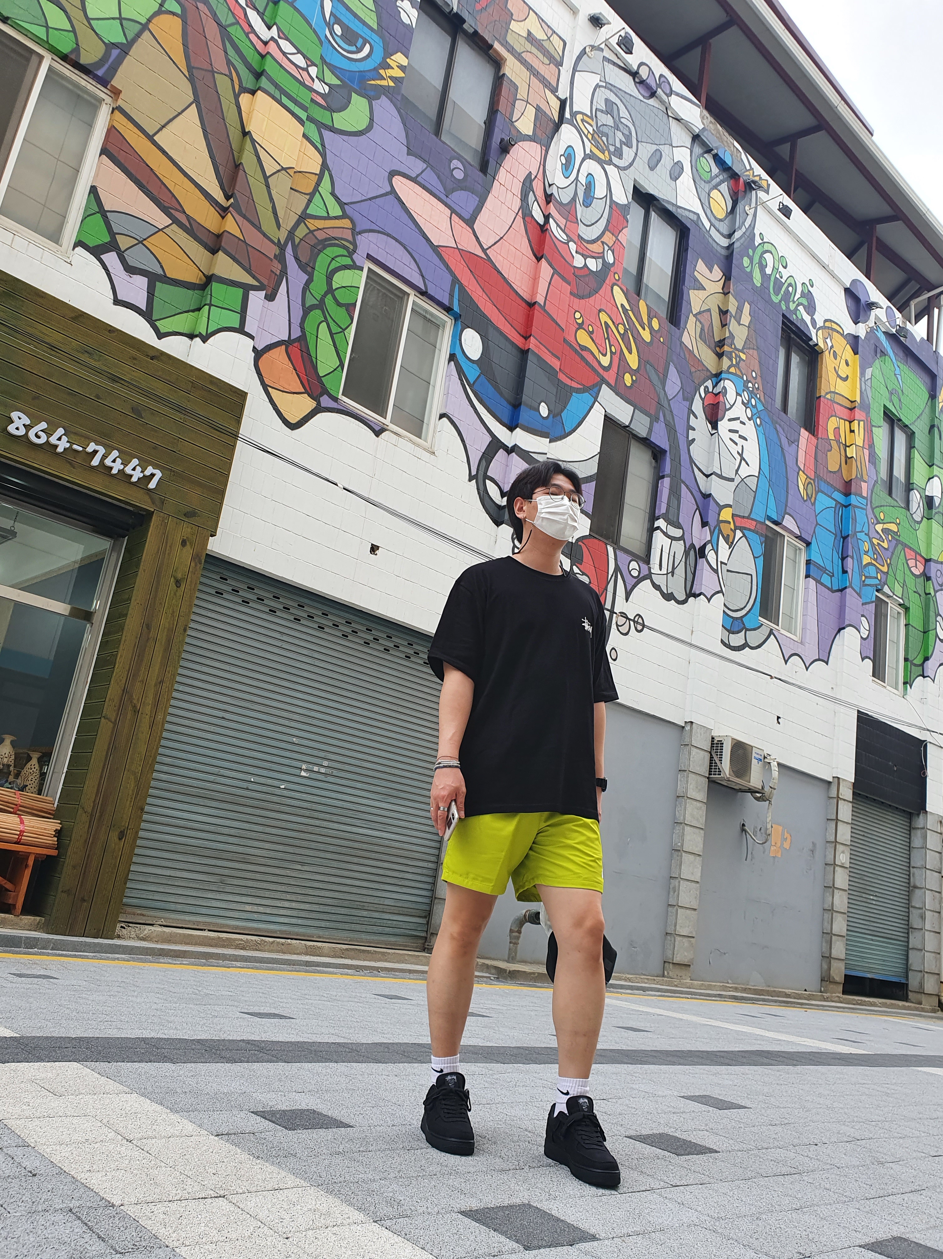 Nike x Stussy Air Force 1 Low Triple Black, Stussy Basic Stussy T-Shirt Black 2021 착용 스타일