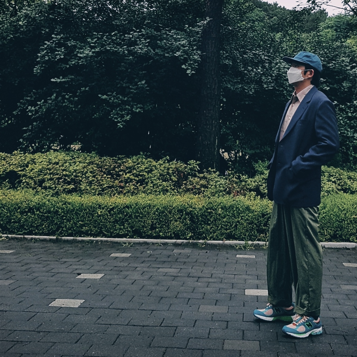 New Balance x Salehe Bembury 2002R Water Be The Guide 착용 스타일