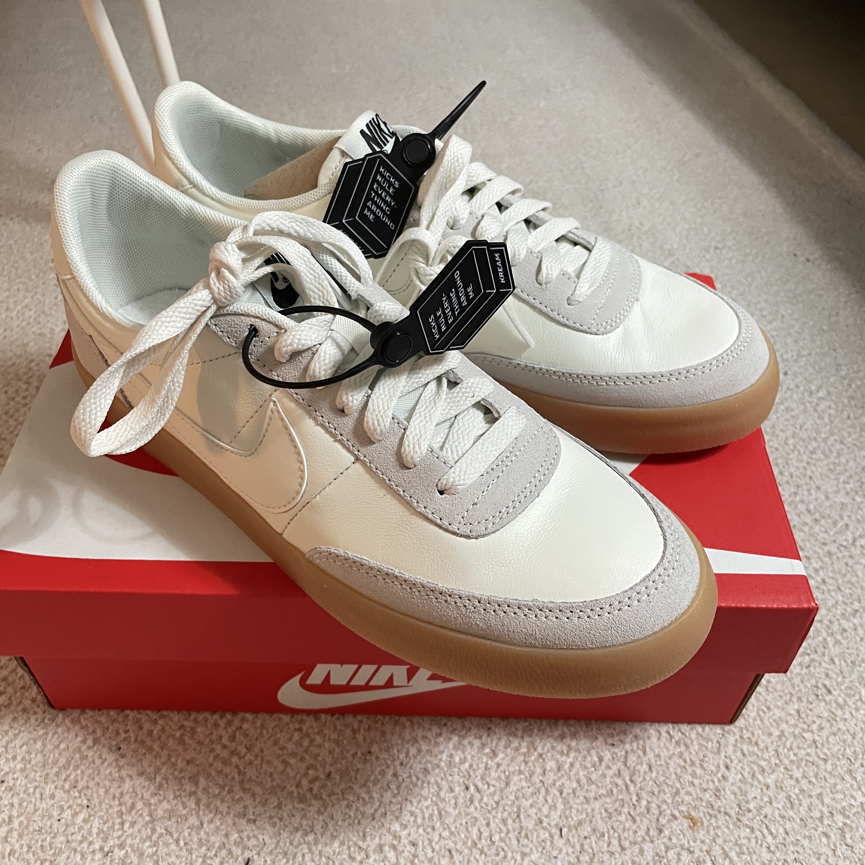 Nike Killshot 2 Leather Sail Gum 착용 스타일 - 2