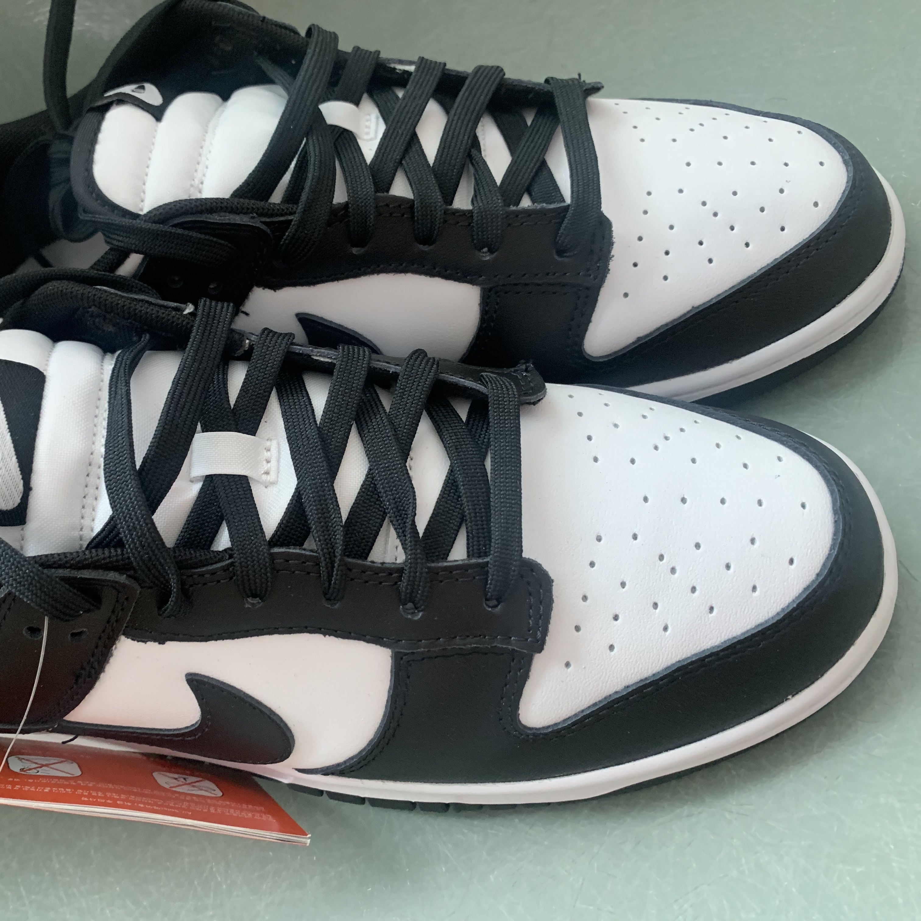 Nike Dunk Low Retro Black 착용 스타일