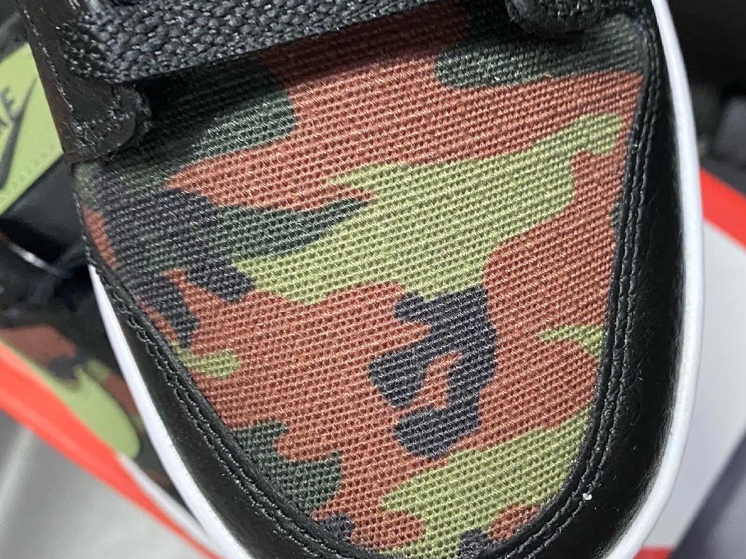 Nike Dunk Low SE Black Multi Camo 착용 스타일 - 2