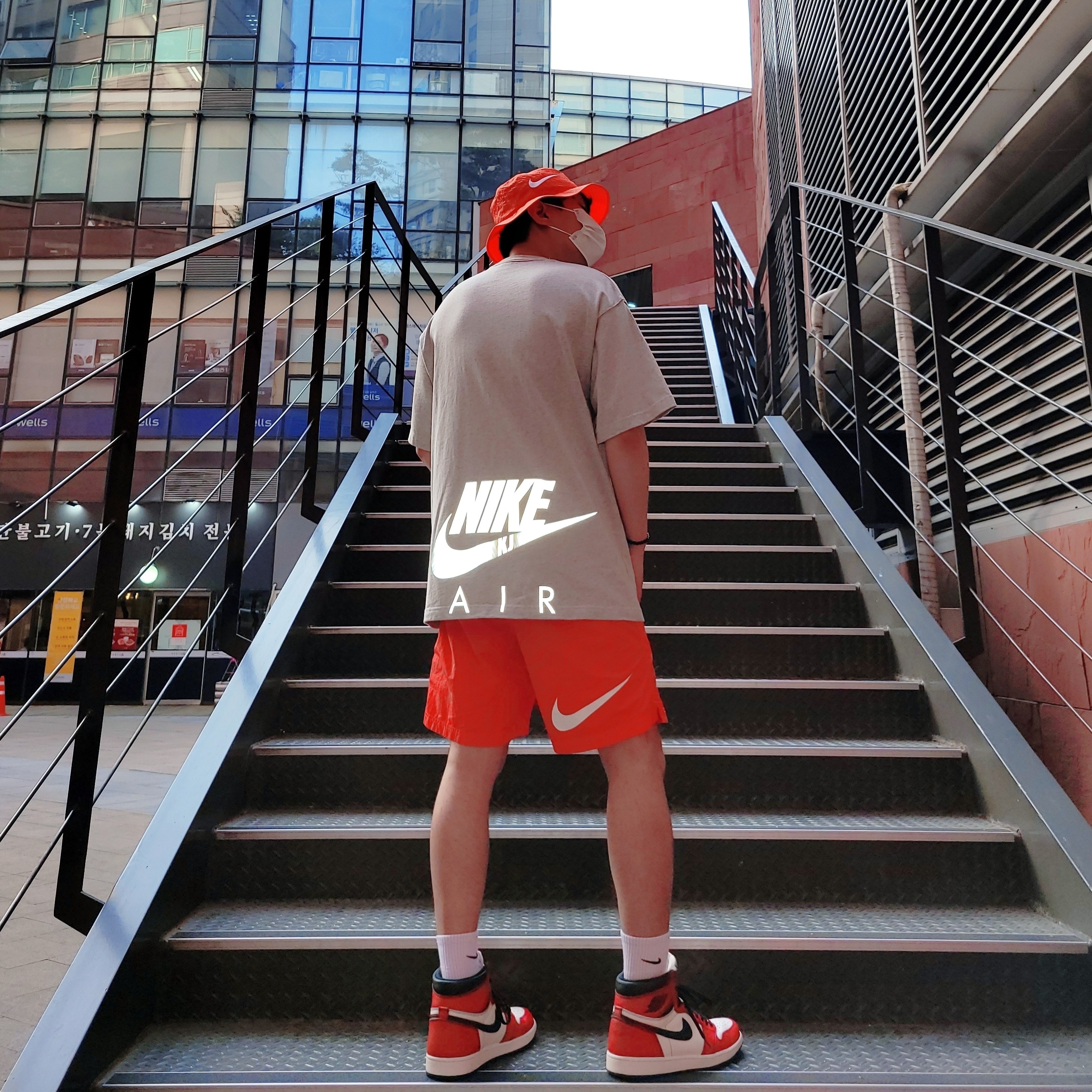 Nike x Kim Jones Oversized T-Shirt Grey Heather - US/EU, Nike x Stussy Bucket Hat Habanero Red 착용 스타일