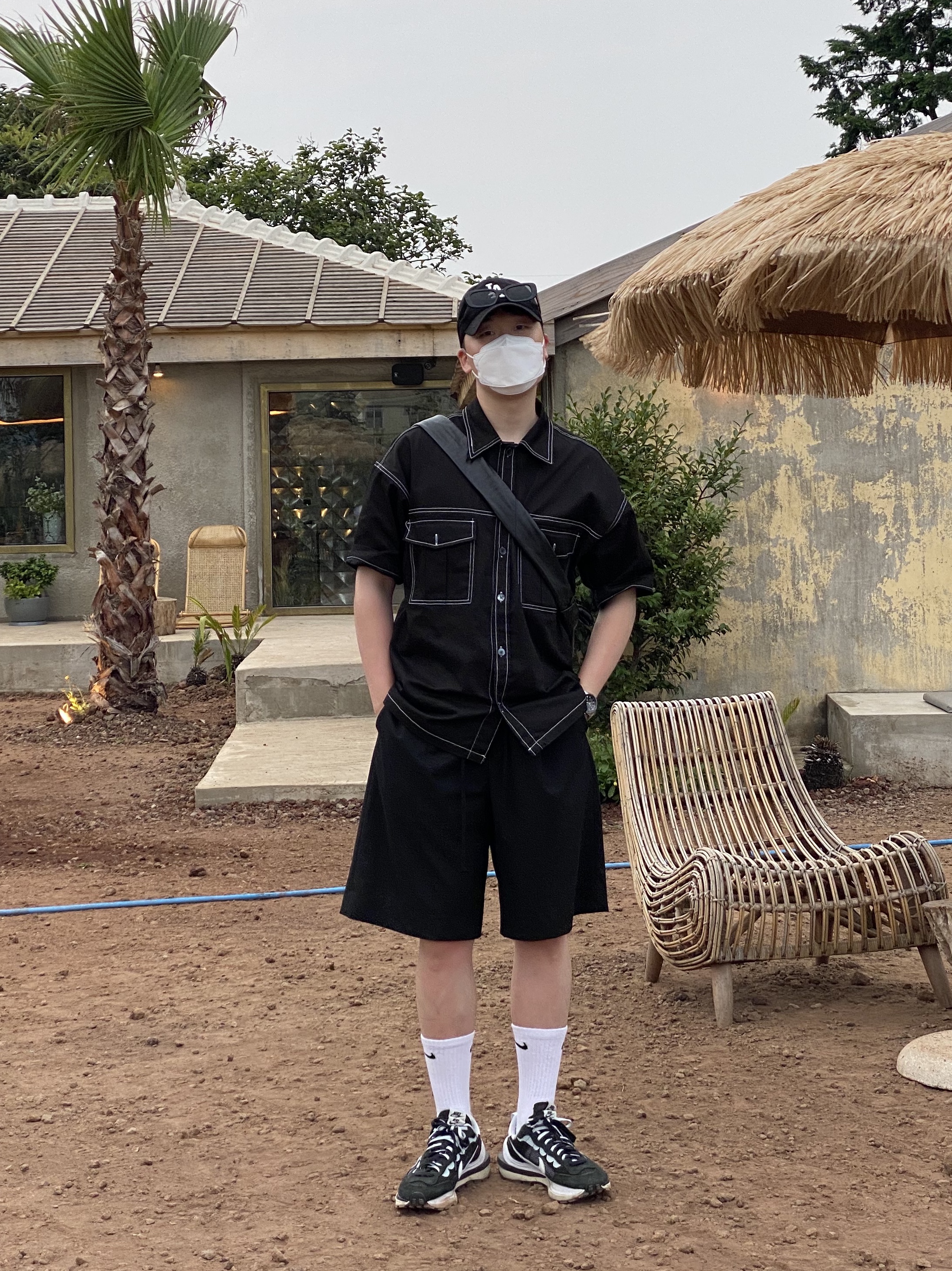 Nike x Sacai VaporWaffle Black White 착용 스타일