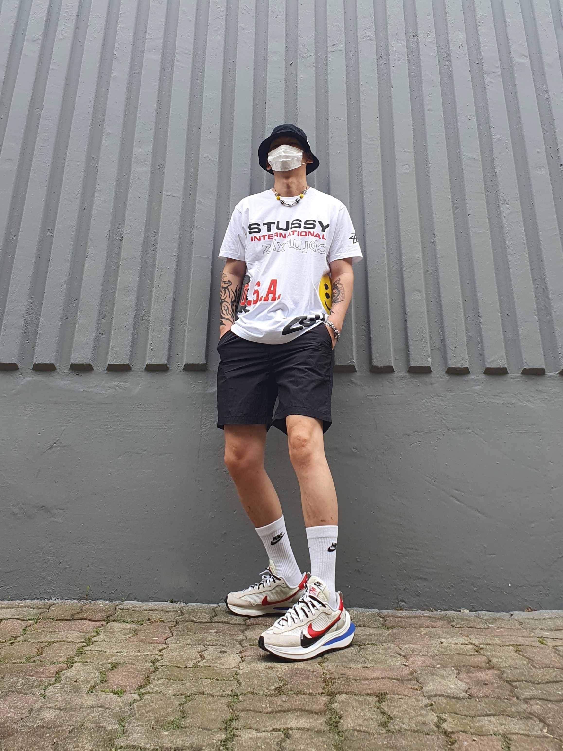 Nike x Stussy Bucket Hat Black, Stussy x Cactus Plant Flea Market USA 2019 T-Shirt White 착용 스타일
