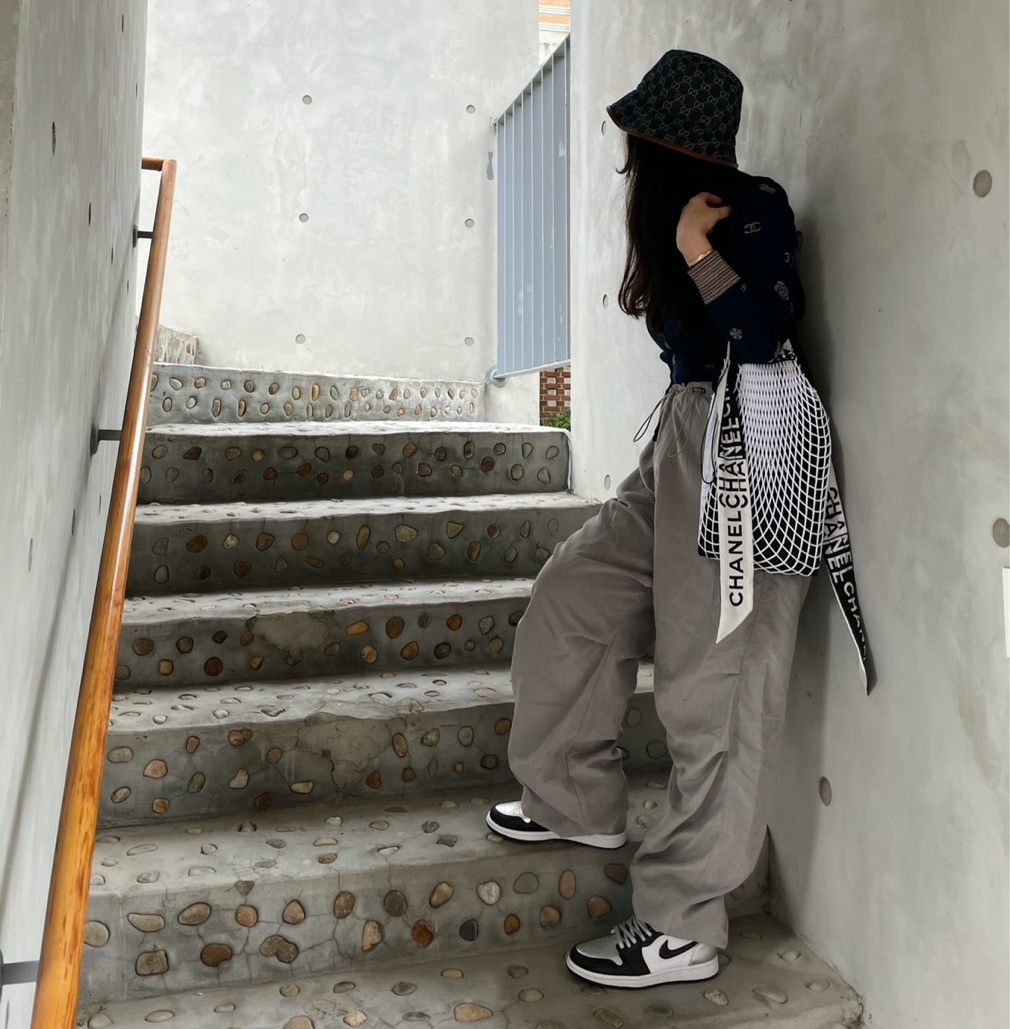 (W) Jordan 1 Retro High OG Silver Toe 착용 스타일 - 1