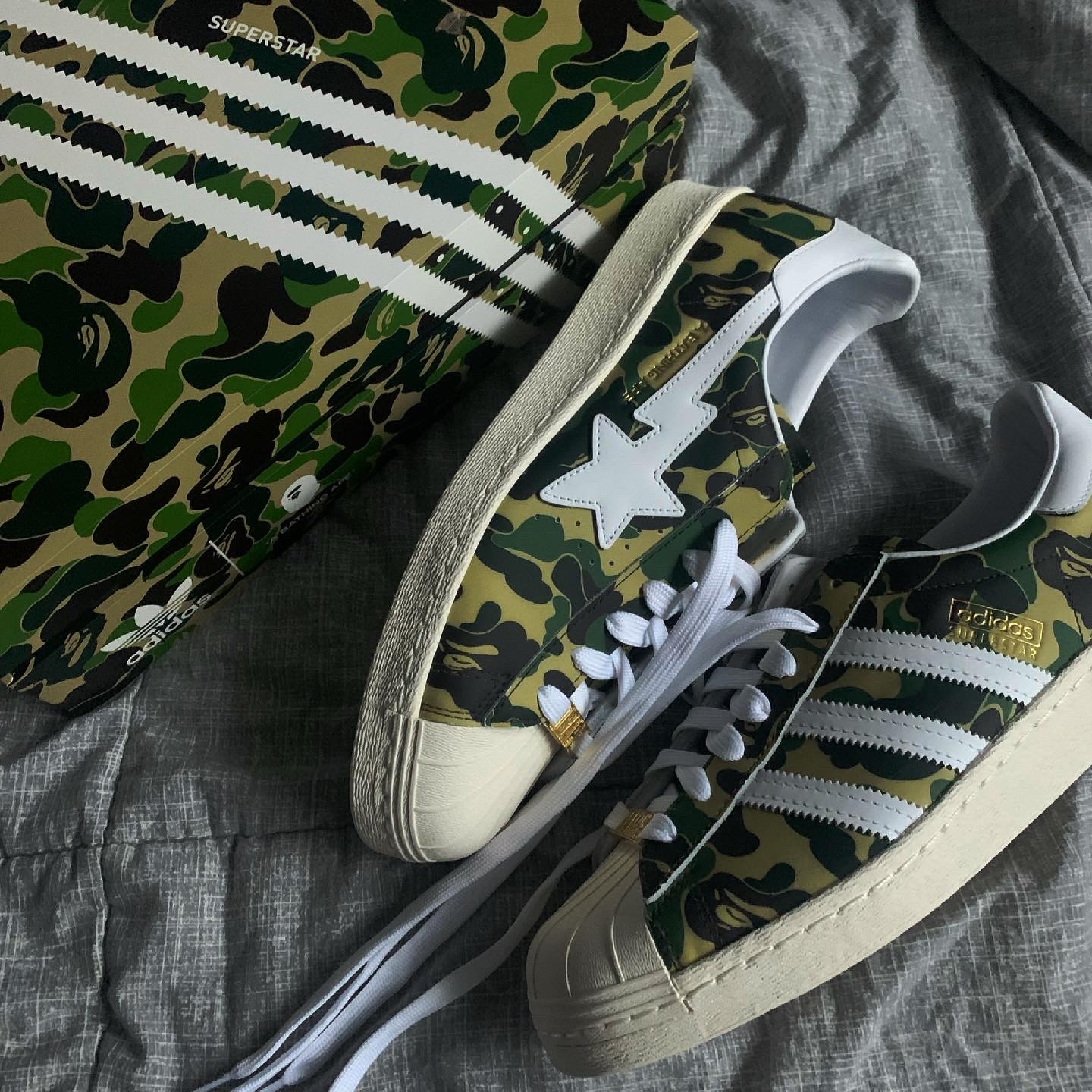 Adidas x BAPE Superstar 80s Green Camo 착용 스타일 - 2