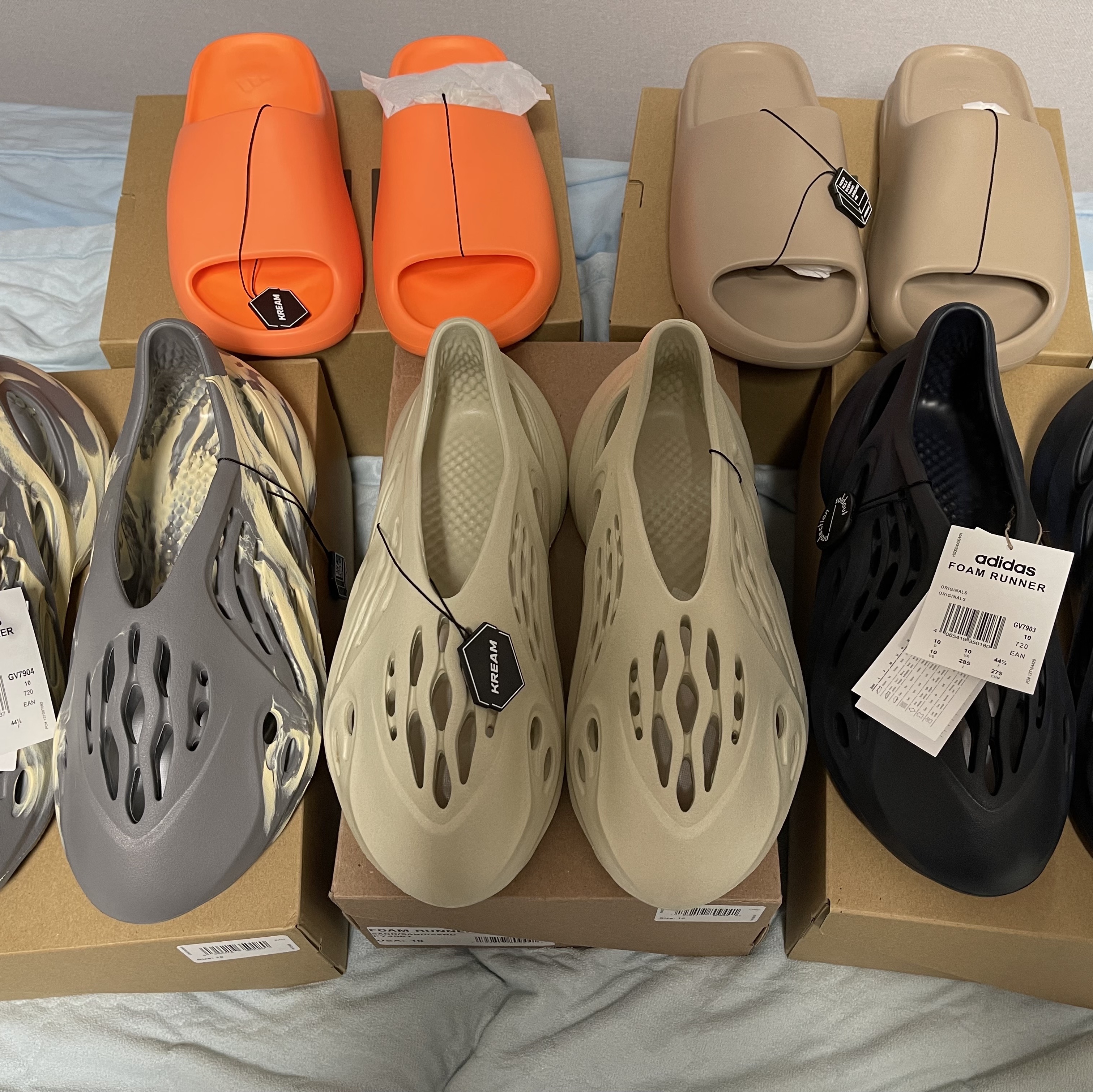 Adidas Yeezy Foam RNNR Mineral Blue, Adidas Yeezy Foam RNNR MXT Moon Gray 착용 스타일