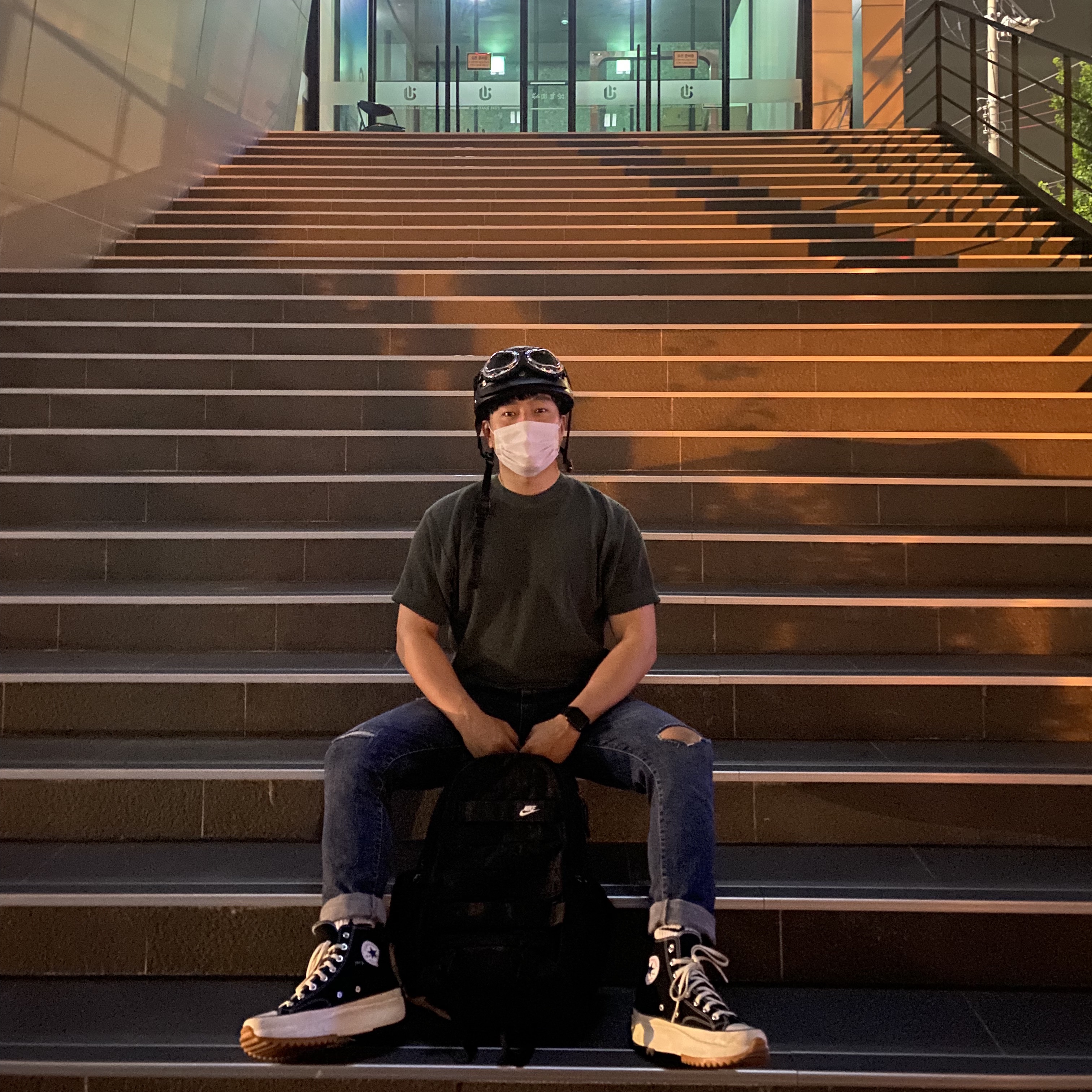 Converse x JW Anderson Run Star Hike Hi Black 착용 스타일