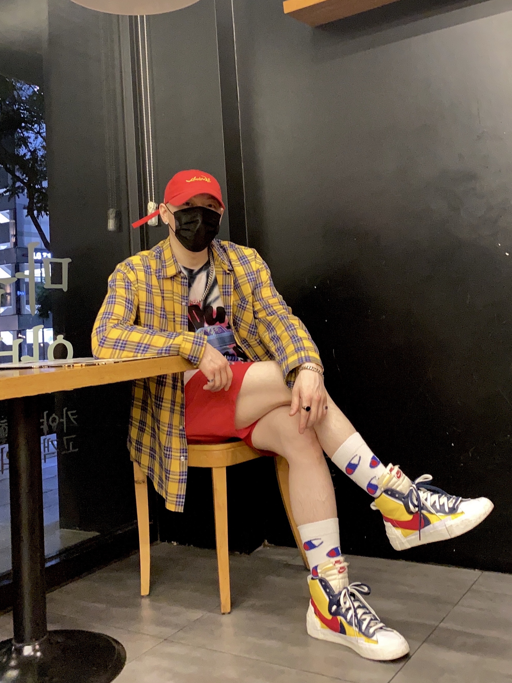 Nike x Sacai Blazer Mid Snow Beach 착용 스타일 - 2