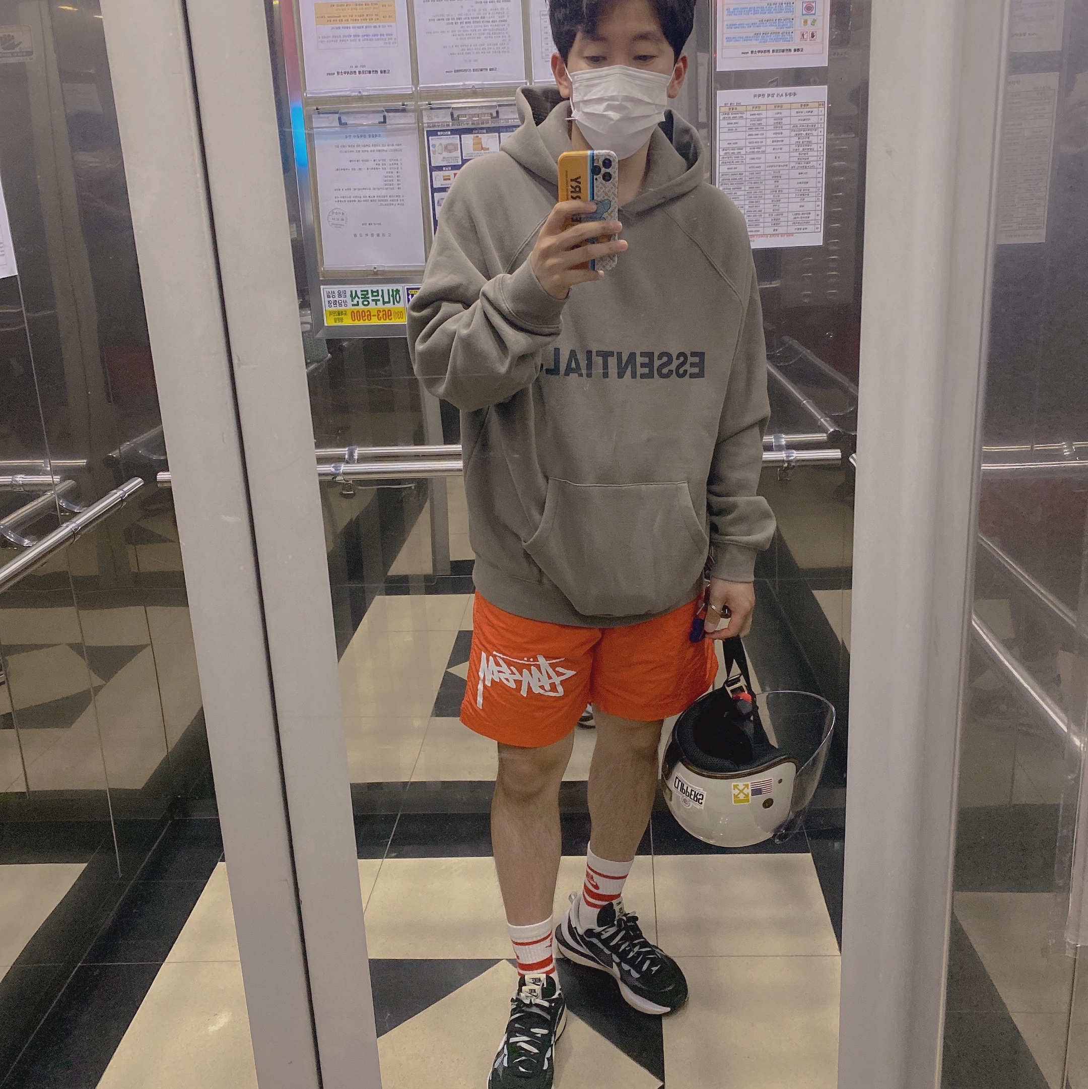 Nike x Stussy Water Shorts Habanero Red, Essentials 3D Silicon Applique Pullover Hoodie Cement - 20FW 착용 스타일