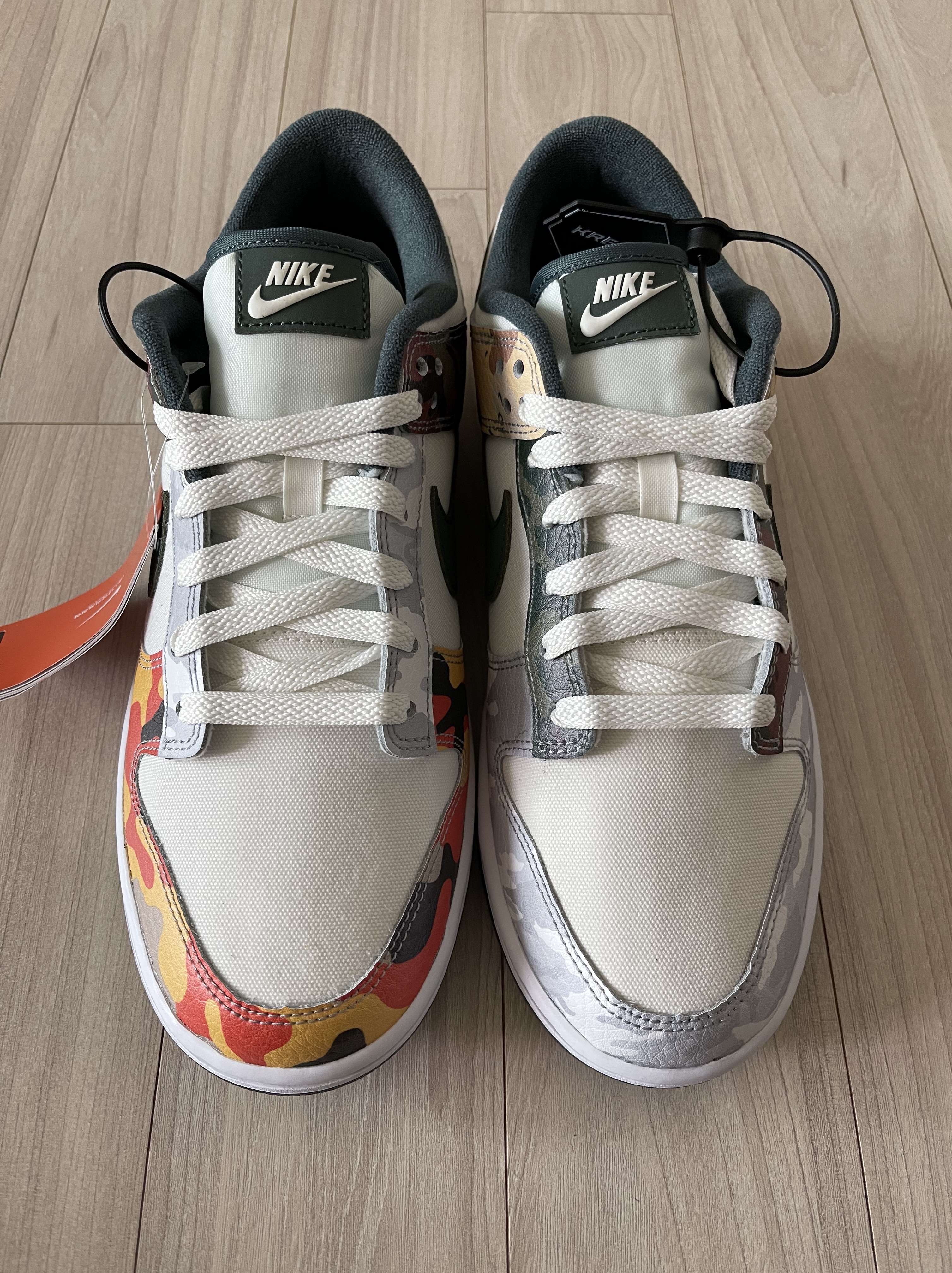Nike Dunk Low SE Sail Multi Camo 착용 스타일