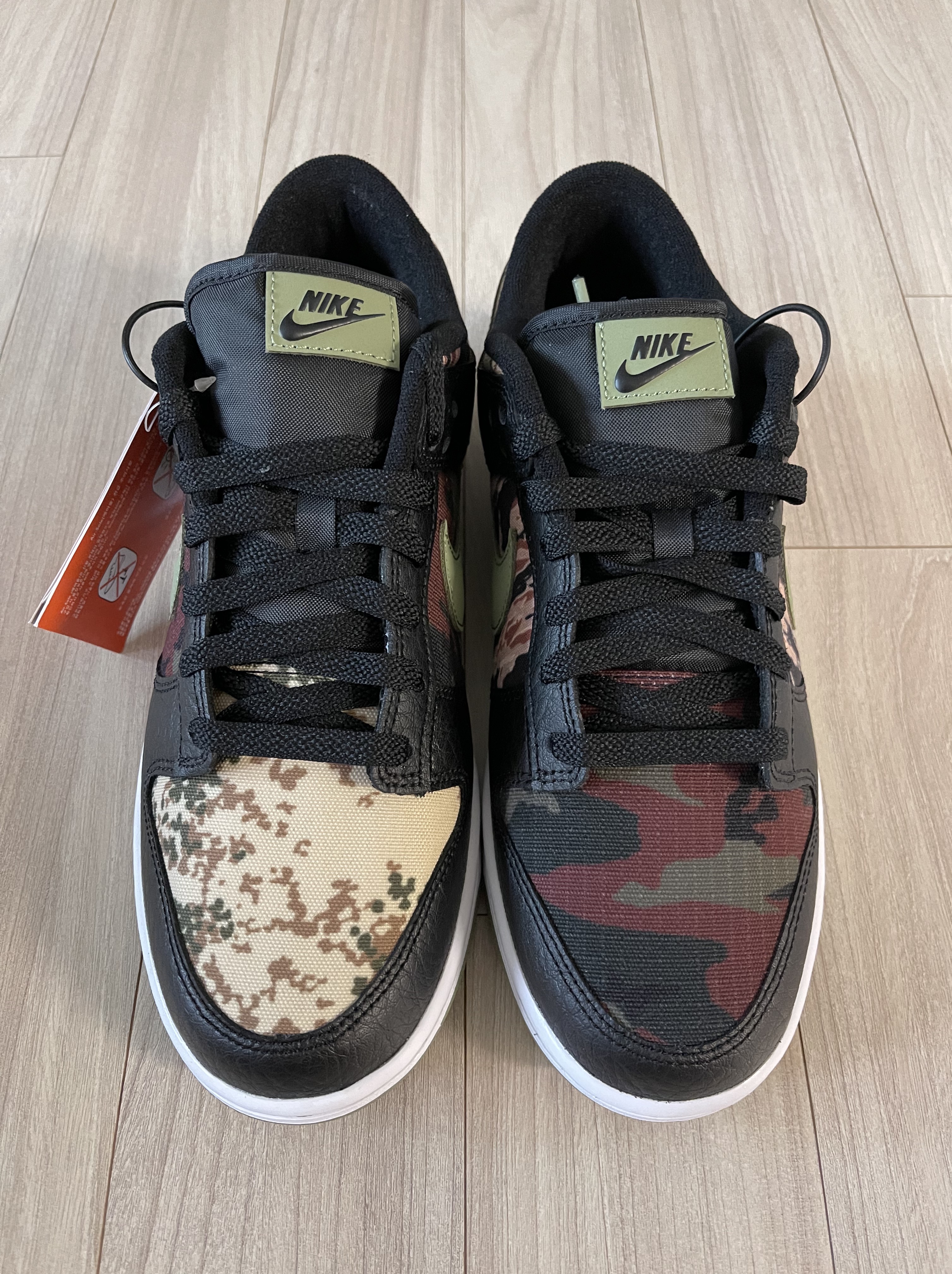 Nike Dunk Low SE Black Multi Camo 착용 스타일