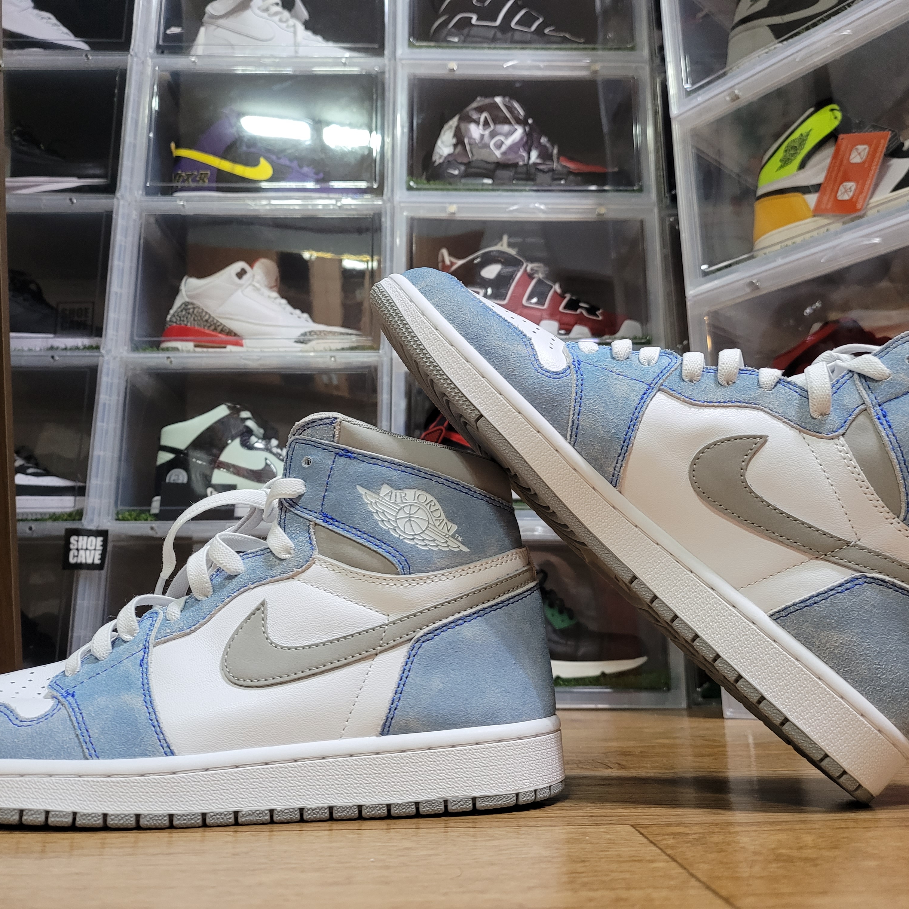 Jordan 4 Retro Tech White, Nike x Sacai VaporWaffle Sesame and Blue Void 착용 스타일 - 3