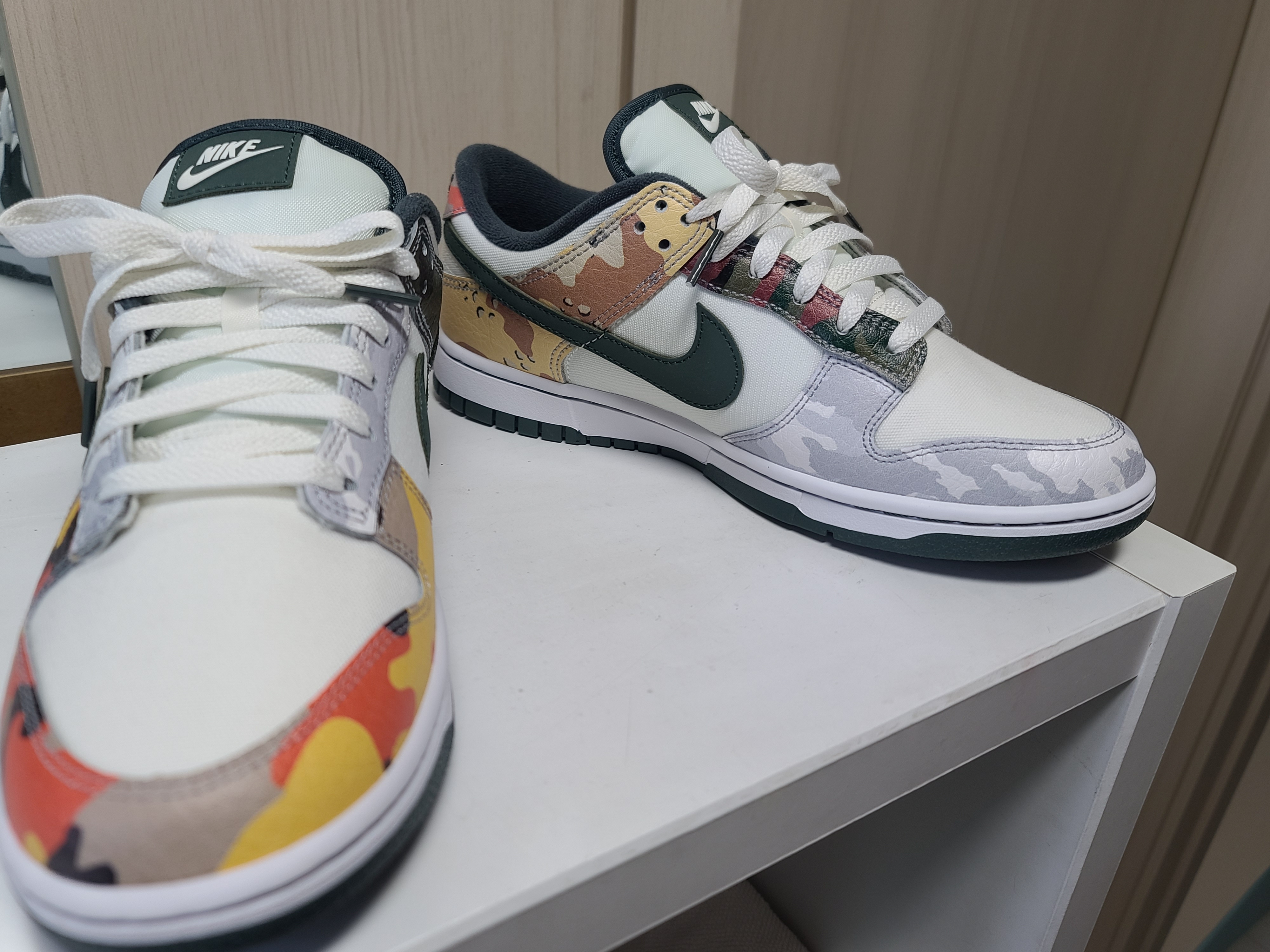 Nike Dunk Low SE Sail Multi Camo 착용 스타일 - 1