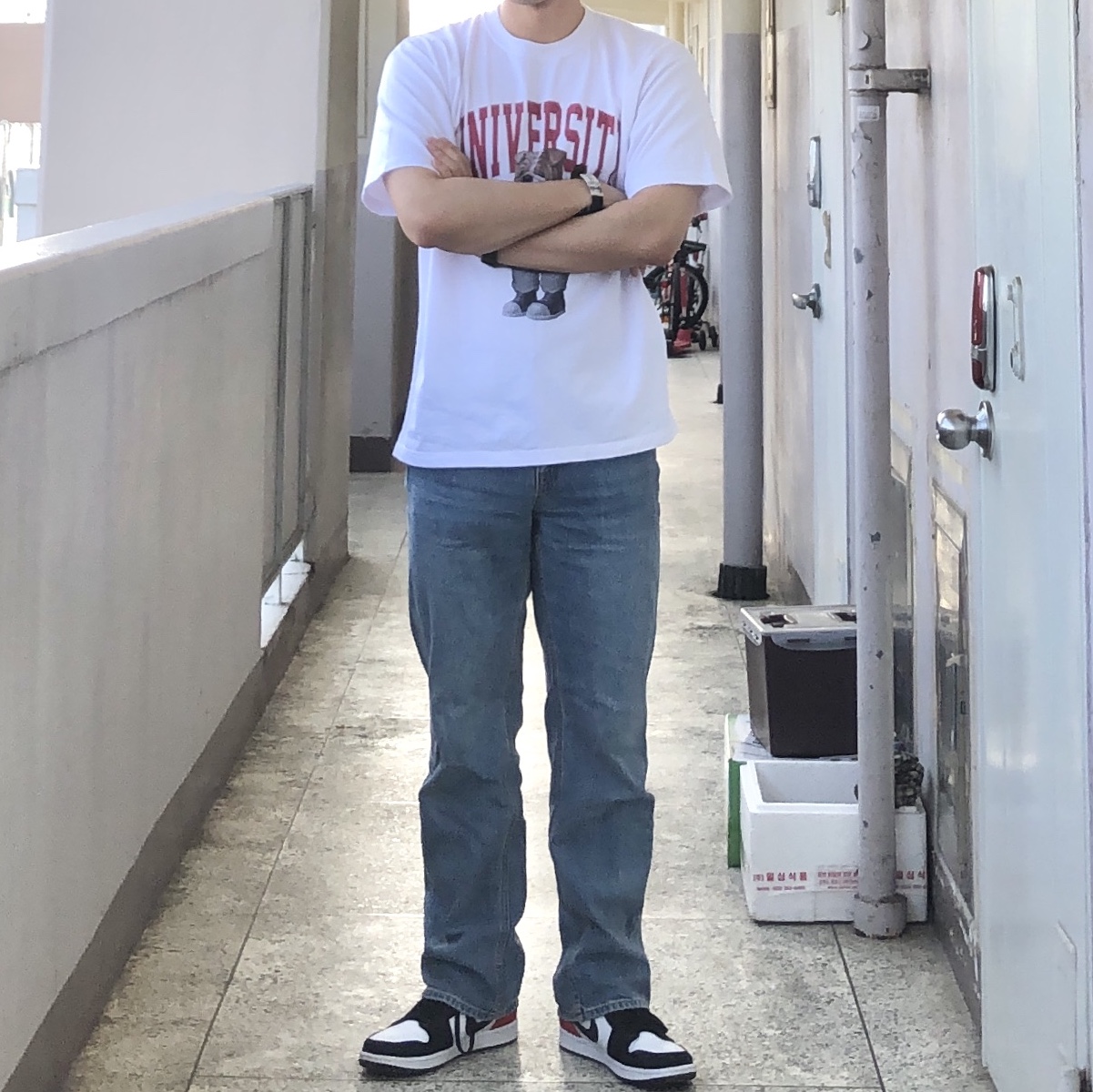 Jordan 1 Mid SE Track Red 착용 스타일