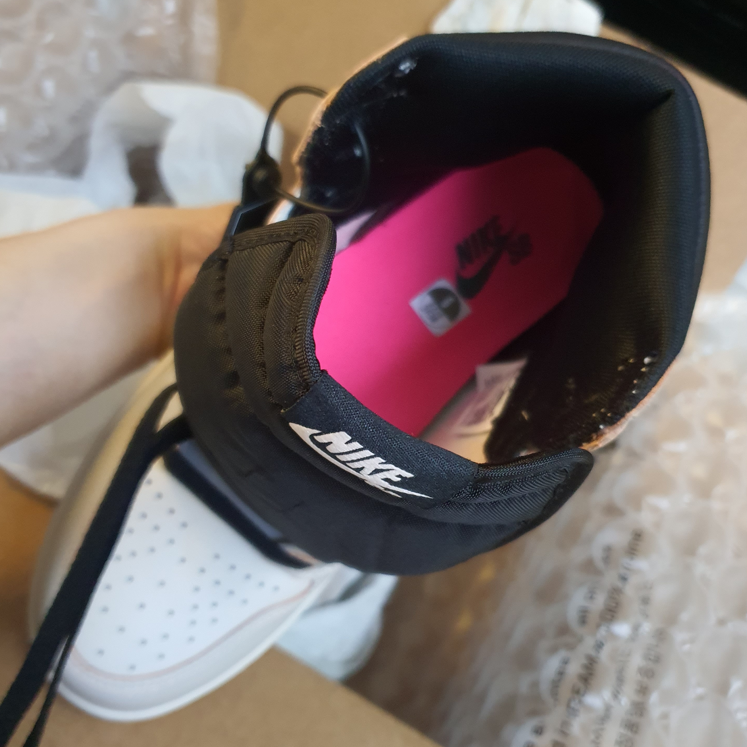 Jordan 1 Retro High OG Defiant SB NYC to Paris 착용 스타일 - 5