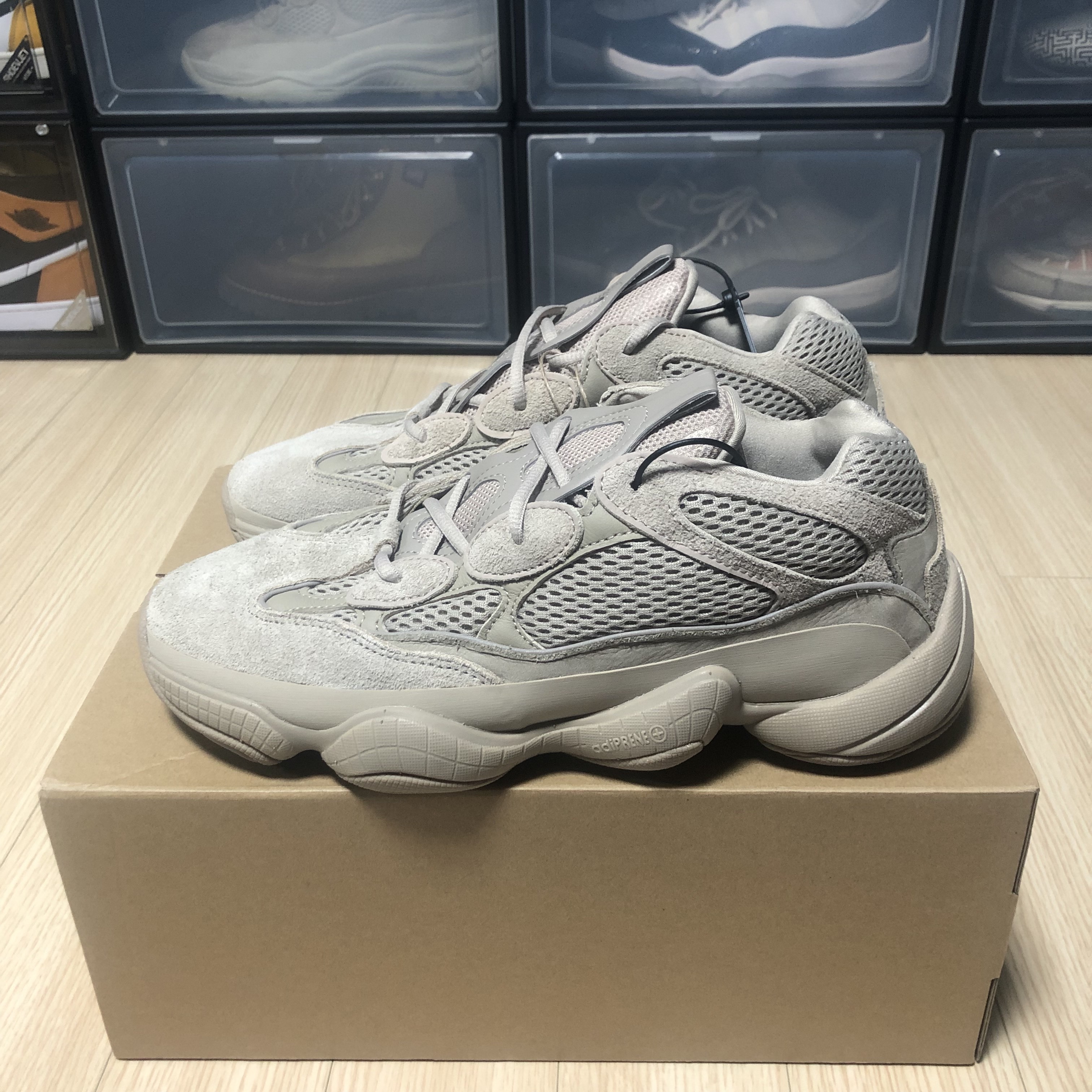 Adidas Yeezy 500 Taupe Light 착용 스타일 - 1