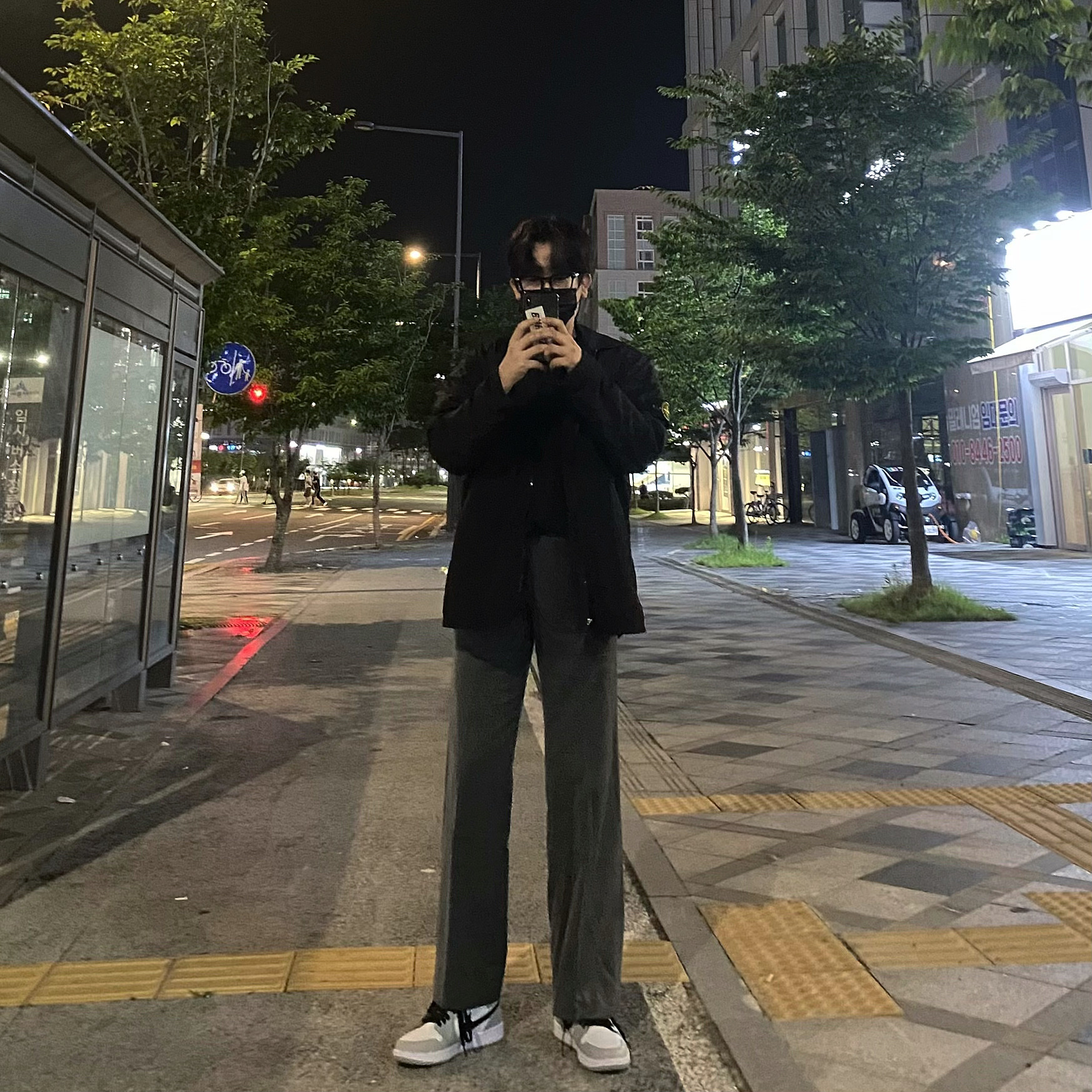 Jordan 1 Mid Light Smoke Grey 착용 스타일